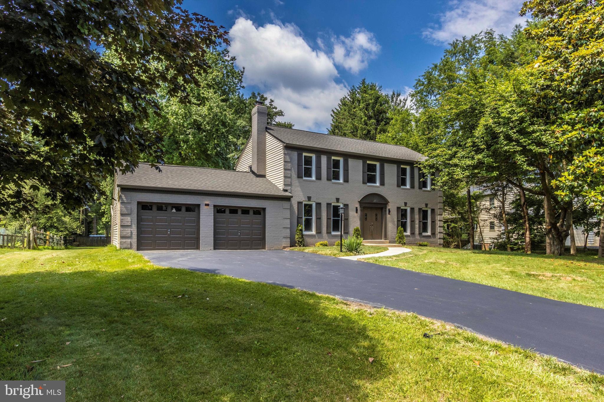 NORBECK ESTATES - Residential