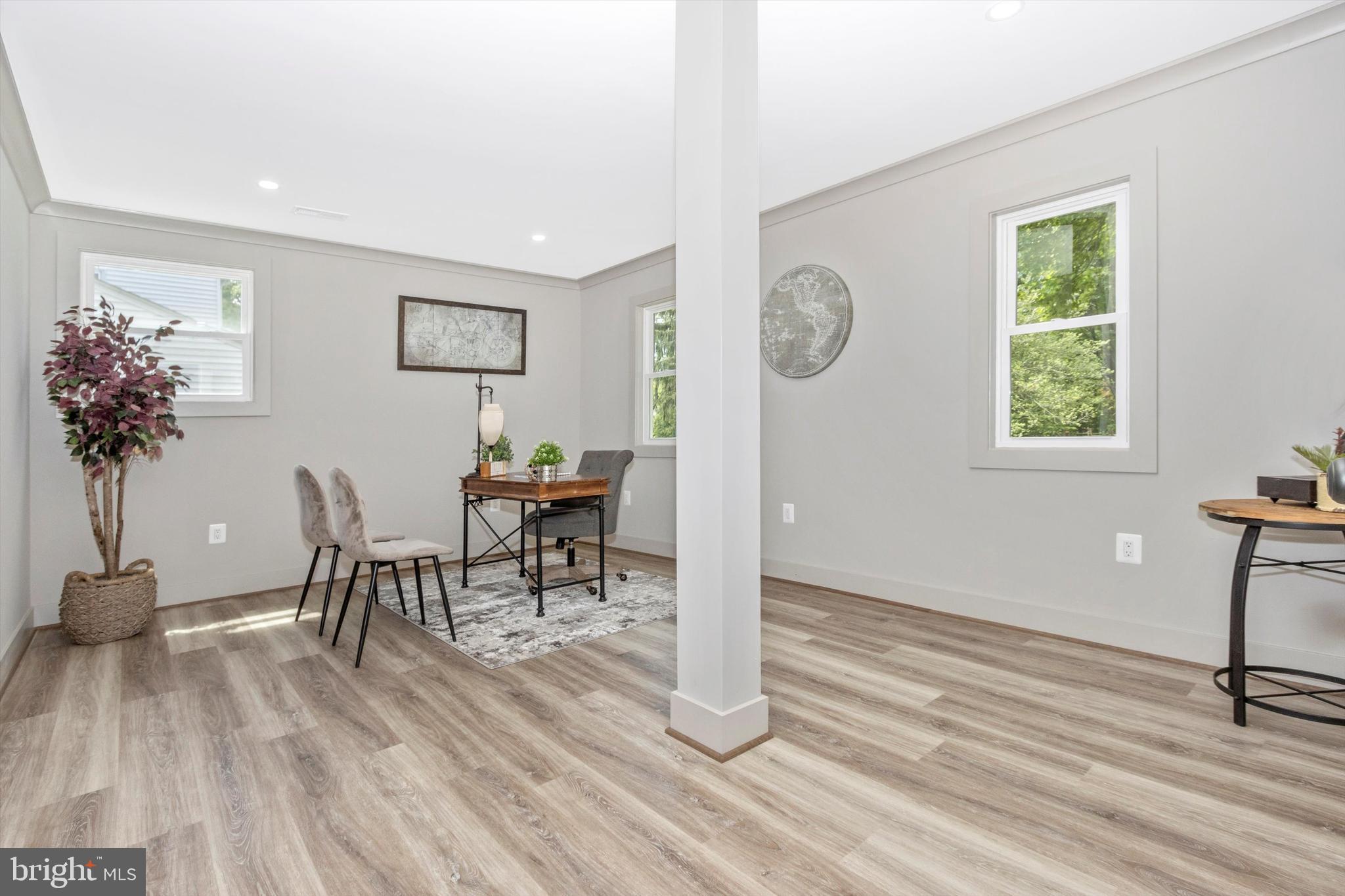 NORBECK ESTATES - Residential