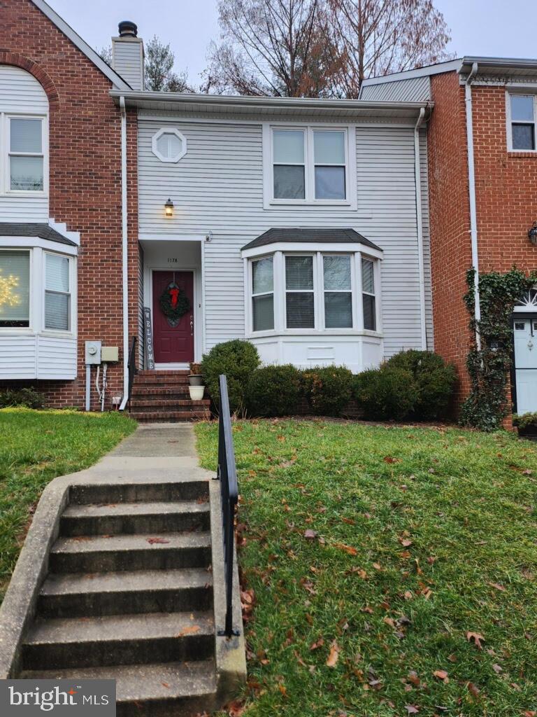 ULMSTEAD GARDENS - Residential