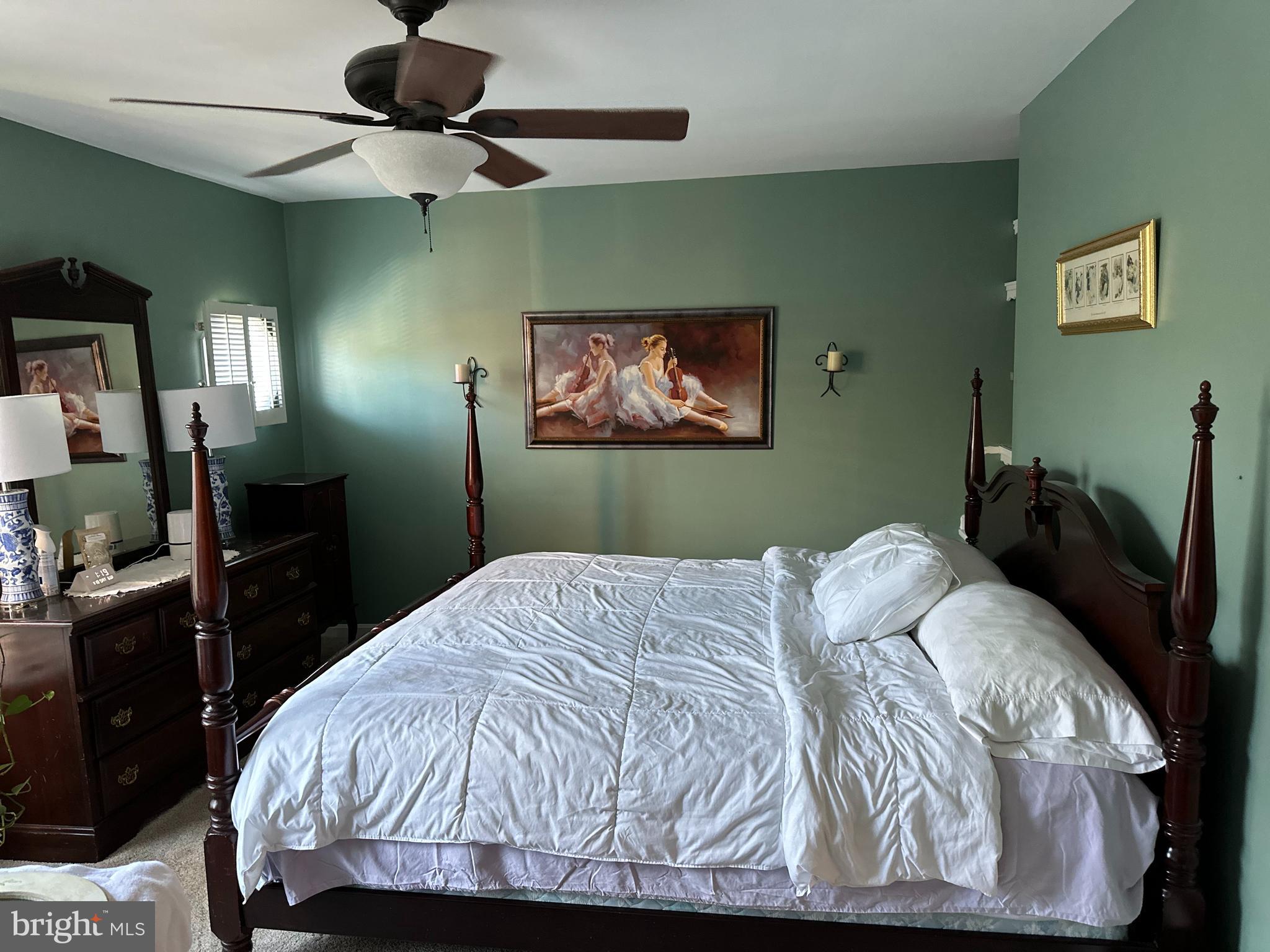 ULMSTEAD GARDENS - Residential