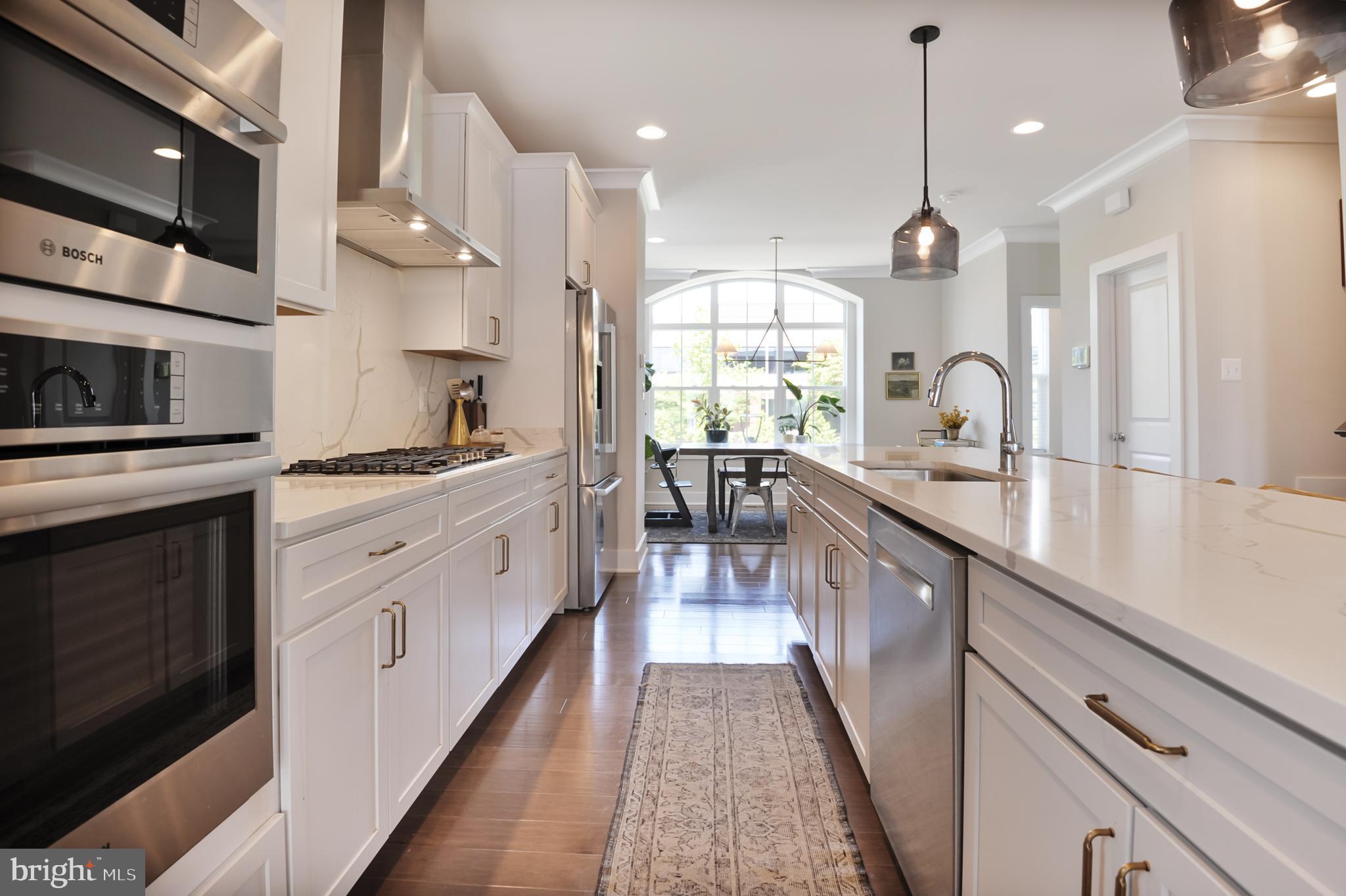 5146 RIDGEVIEW RETREAT DRIVE