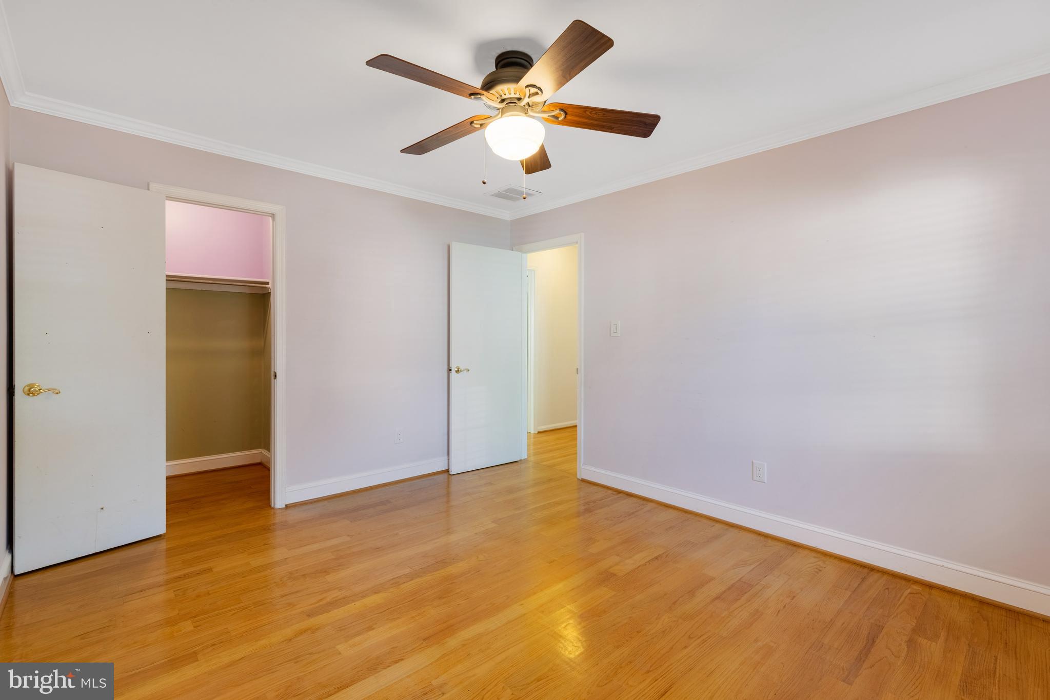 ROLLING VALLEY - Residential