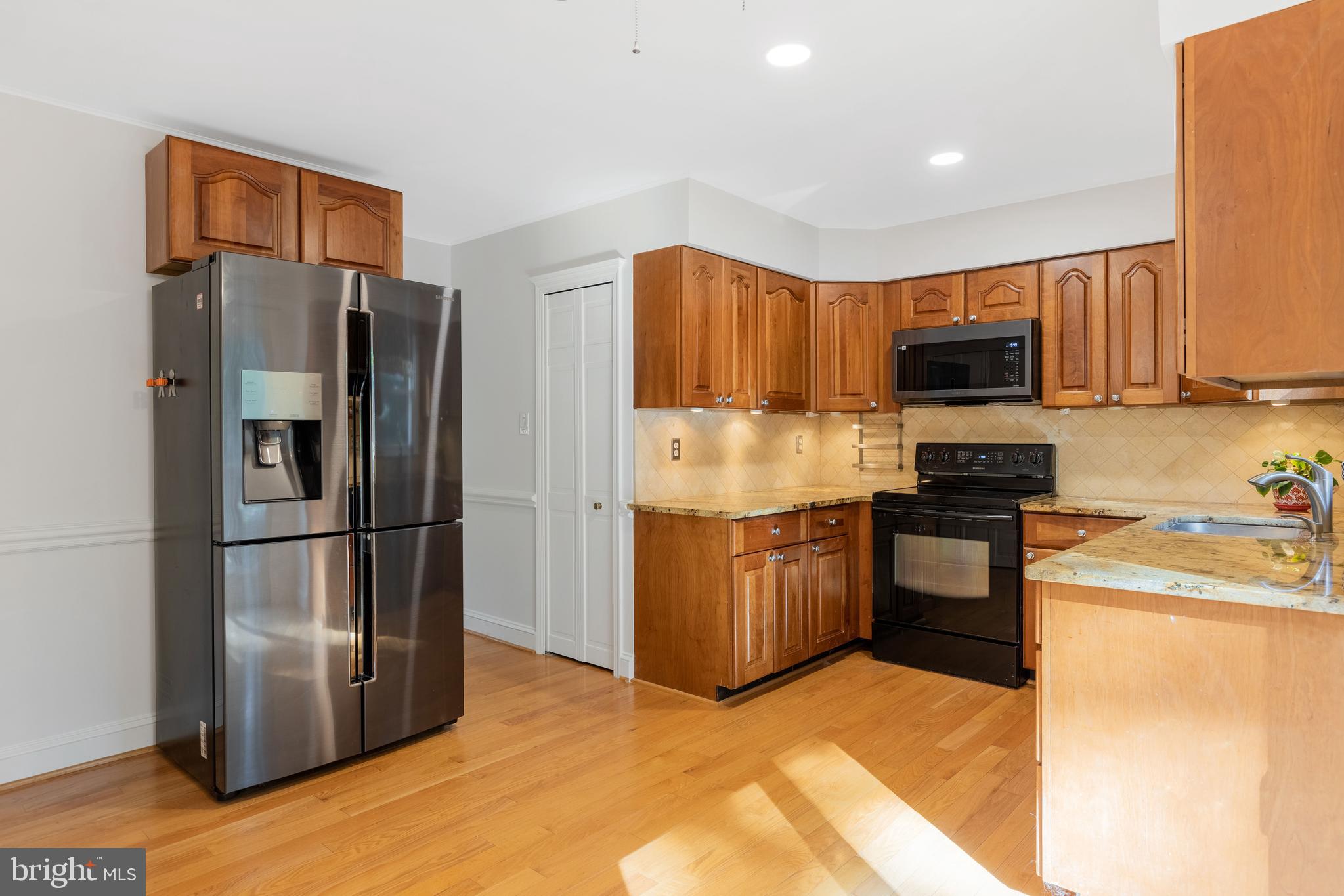 ROLLING VALLEY - Residential