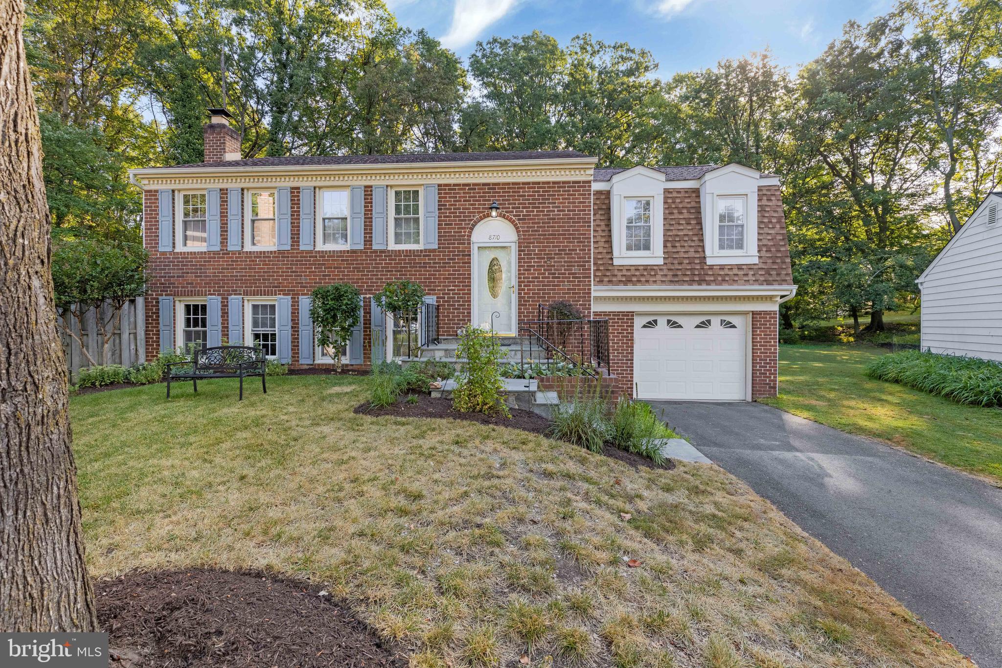 ROLLING VALLEY - Residential