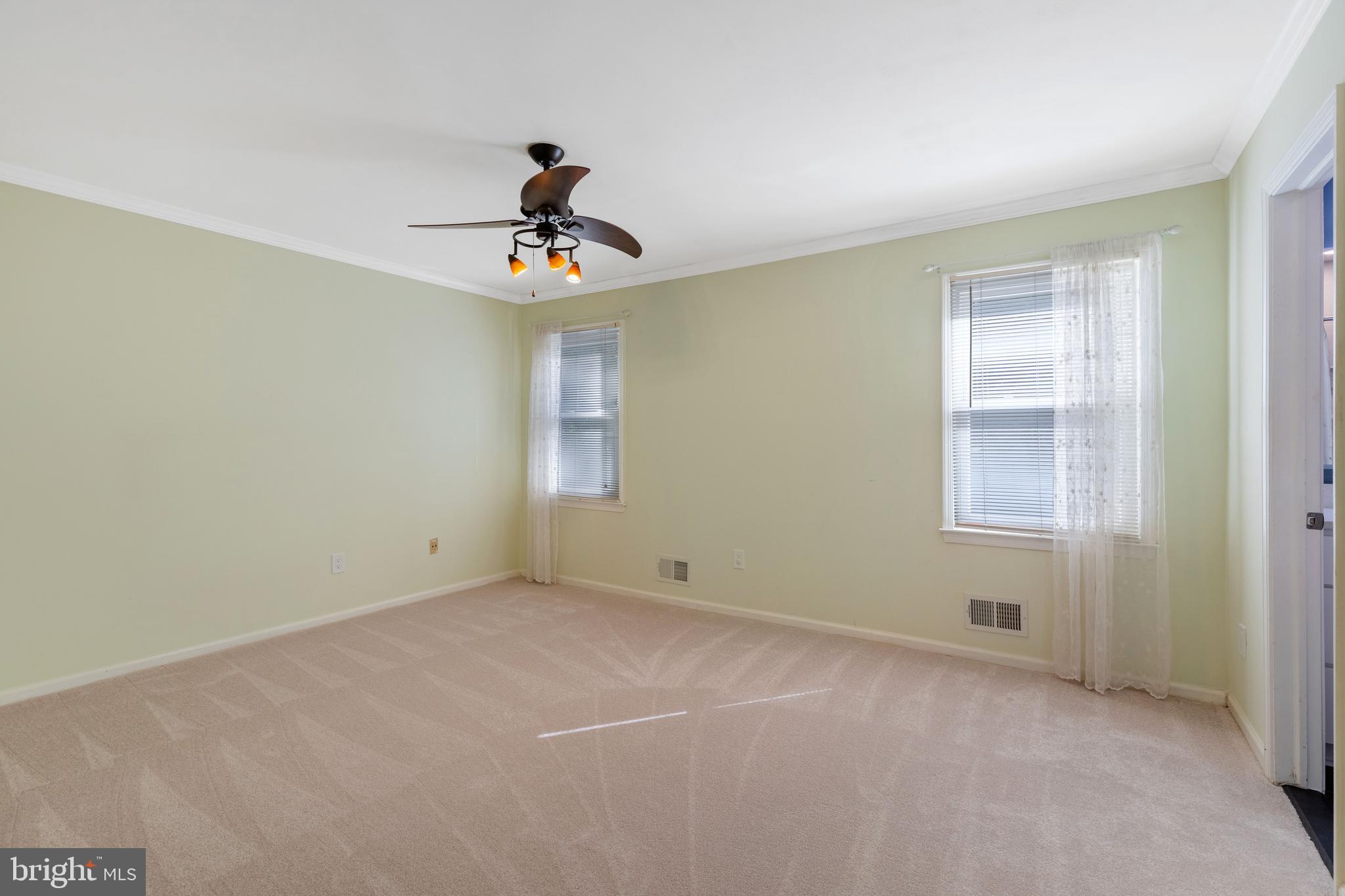 ROLLING VALLEY - Residential