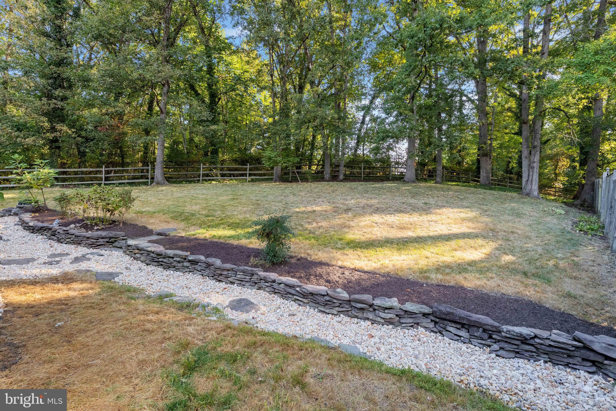 ROLLING VALLEY - Residential