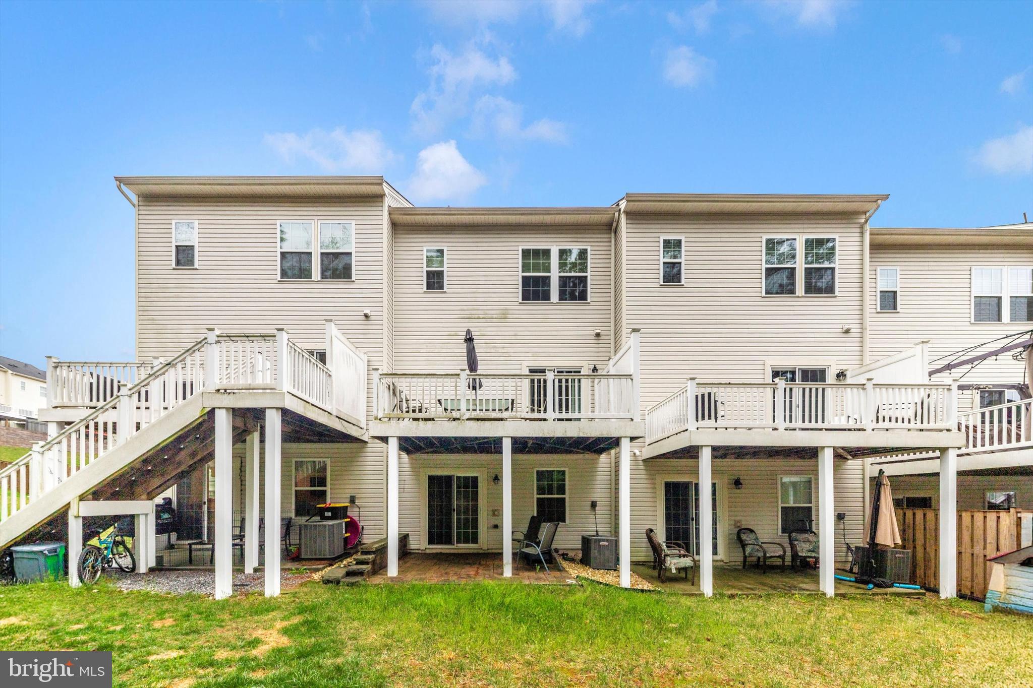 SPRING RIDGE - Residential