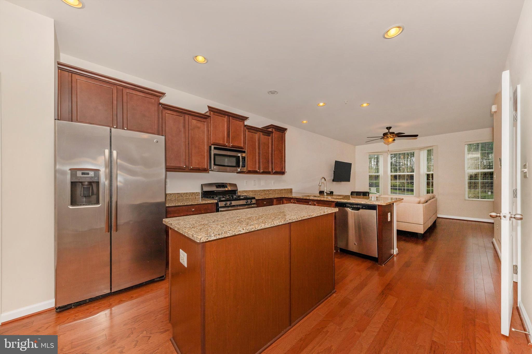 SPRING RIDGE - Residential