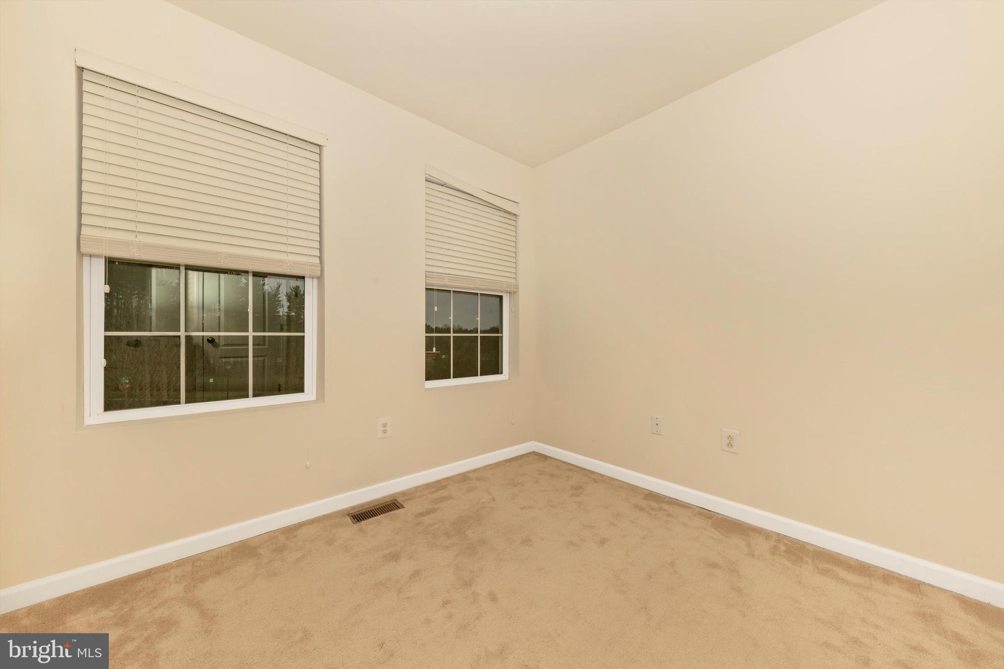 SPRING RIDGE - Residential