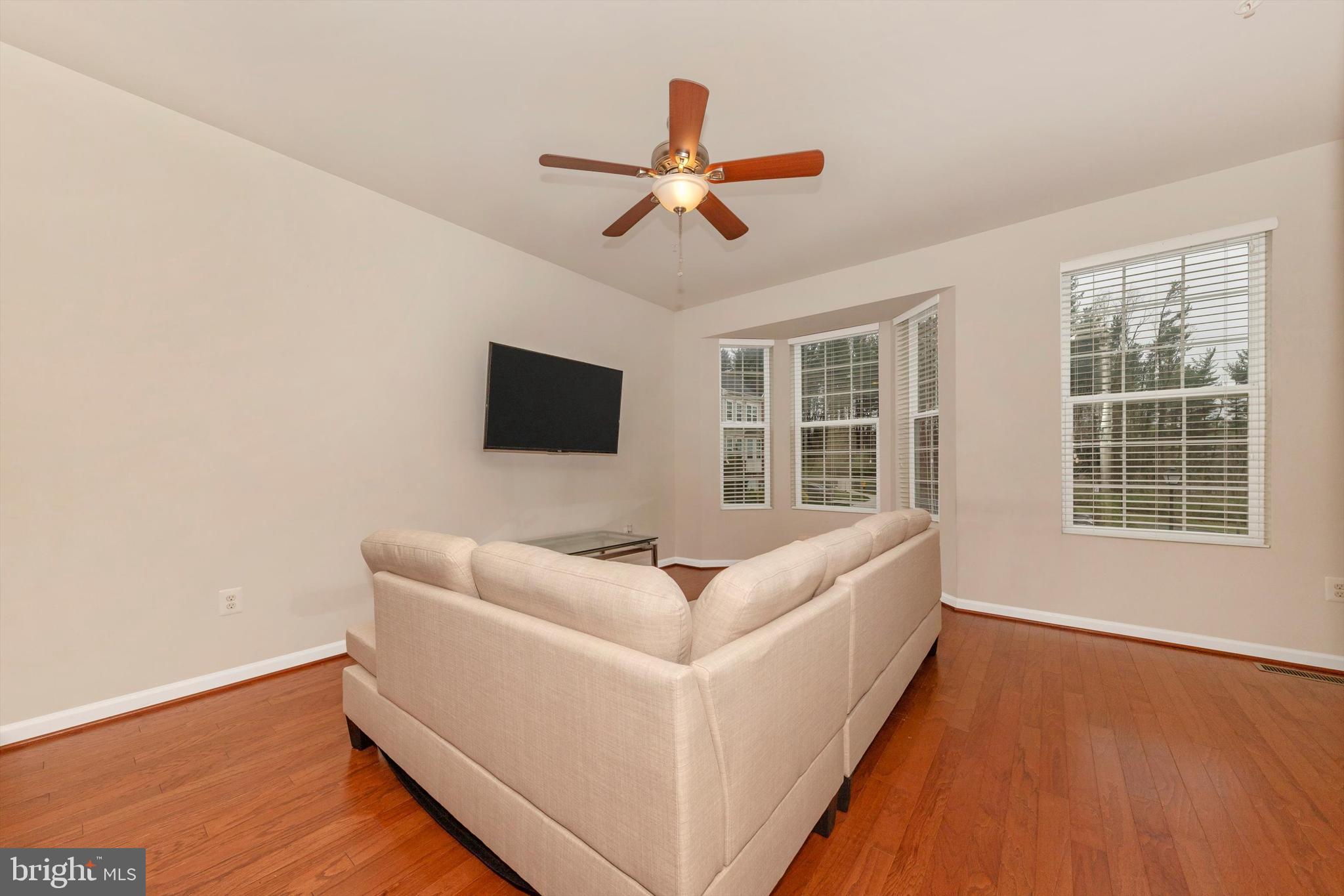 SPRING RIDGE - Residential