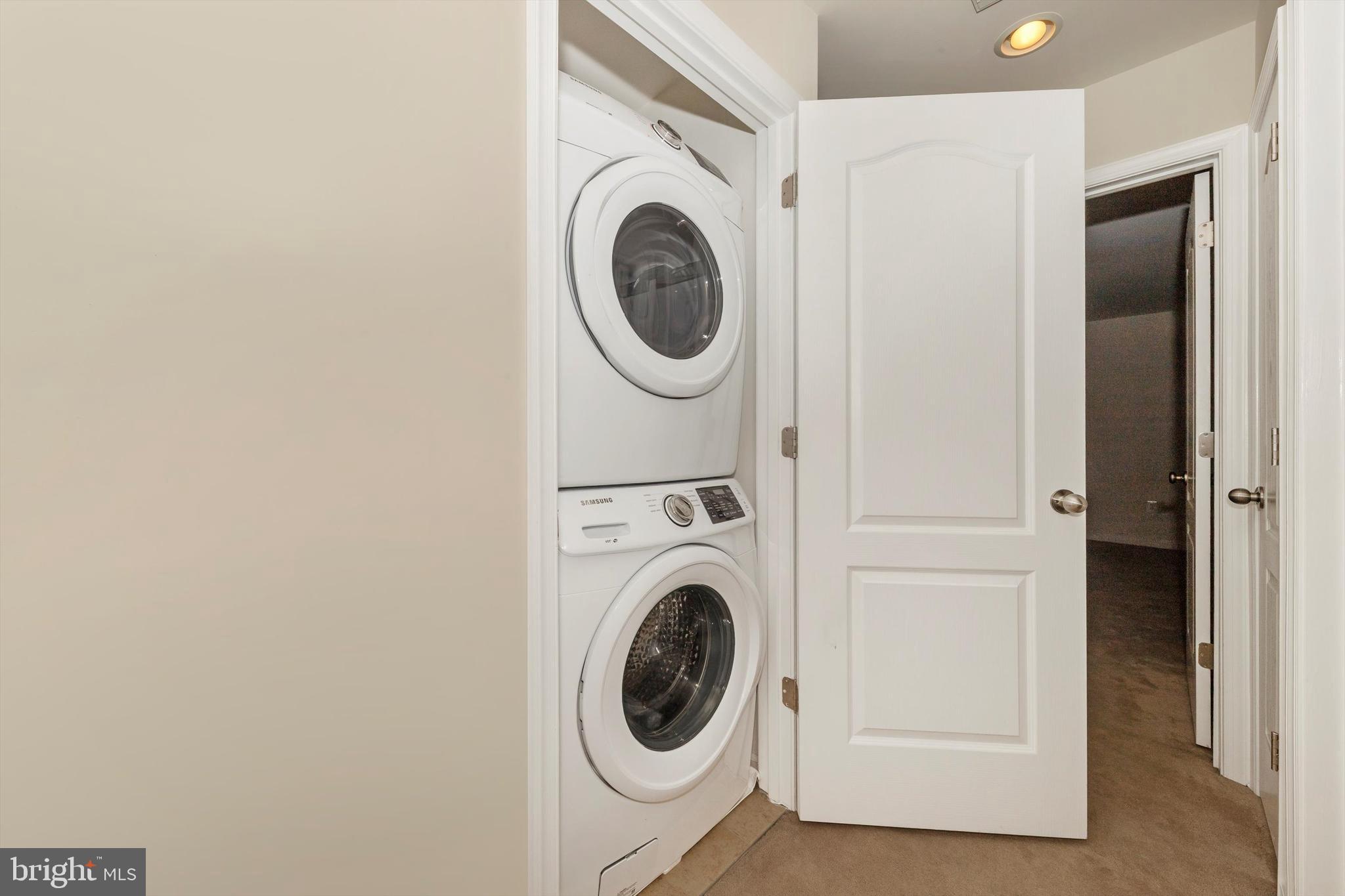 SPRING RIDGE - Residential