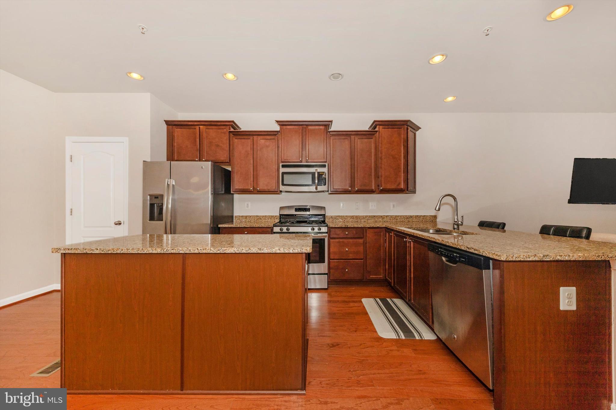 SPRING RIDGE - Residential