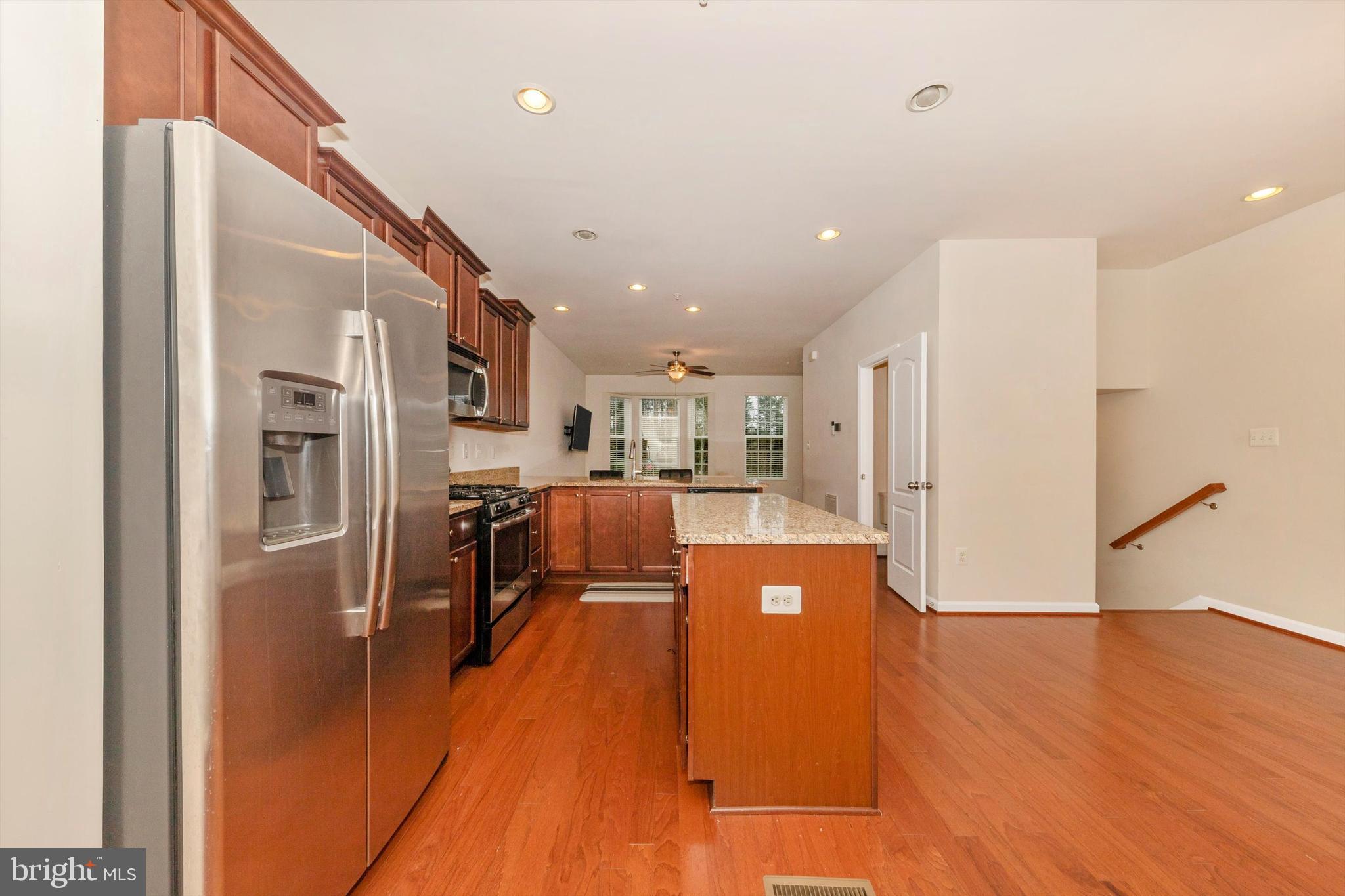 SPRING RIDGE - Residential