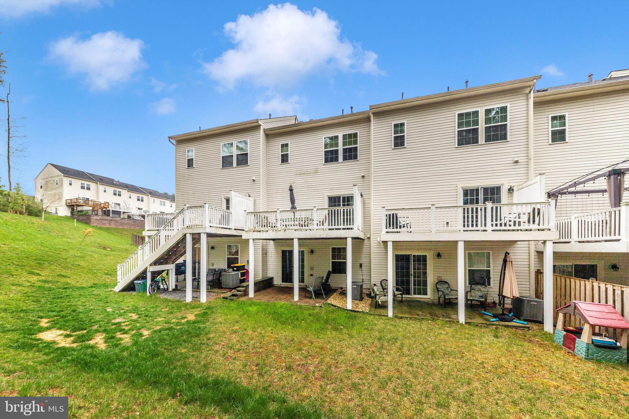 SPRING RIDGE - Residential