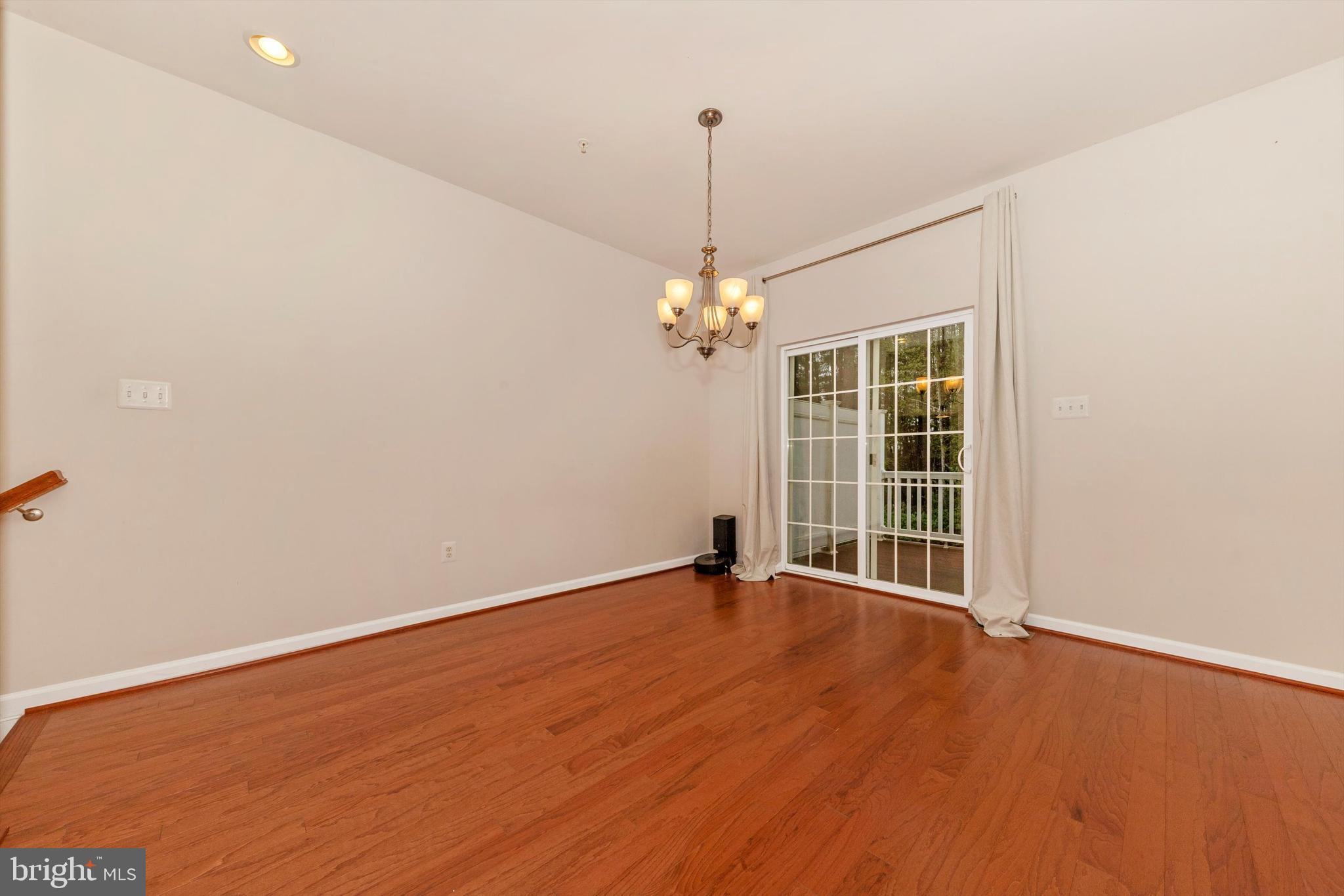 SPRING RIDGE - Residential