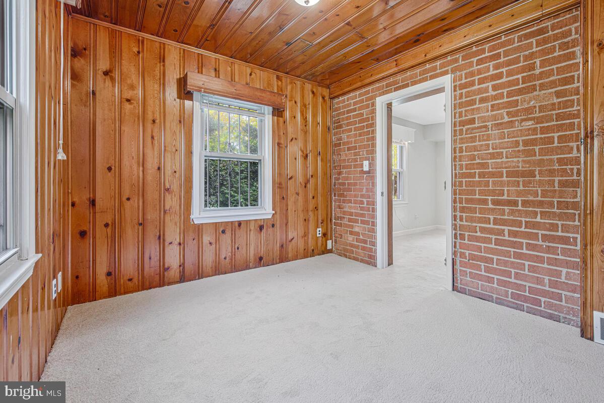 PARKLAWN - Residential