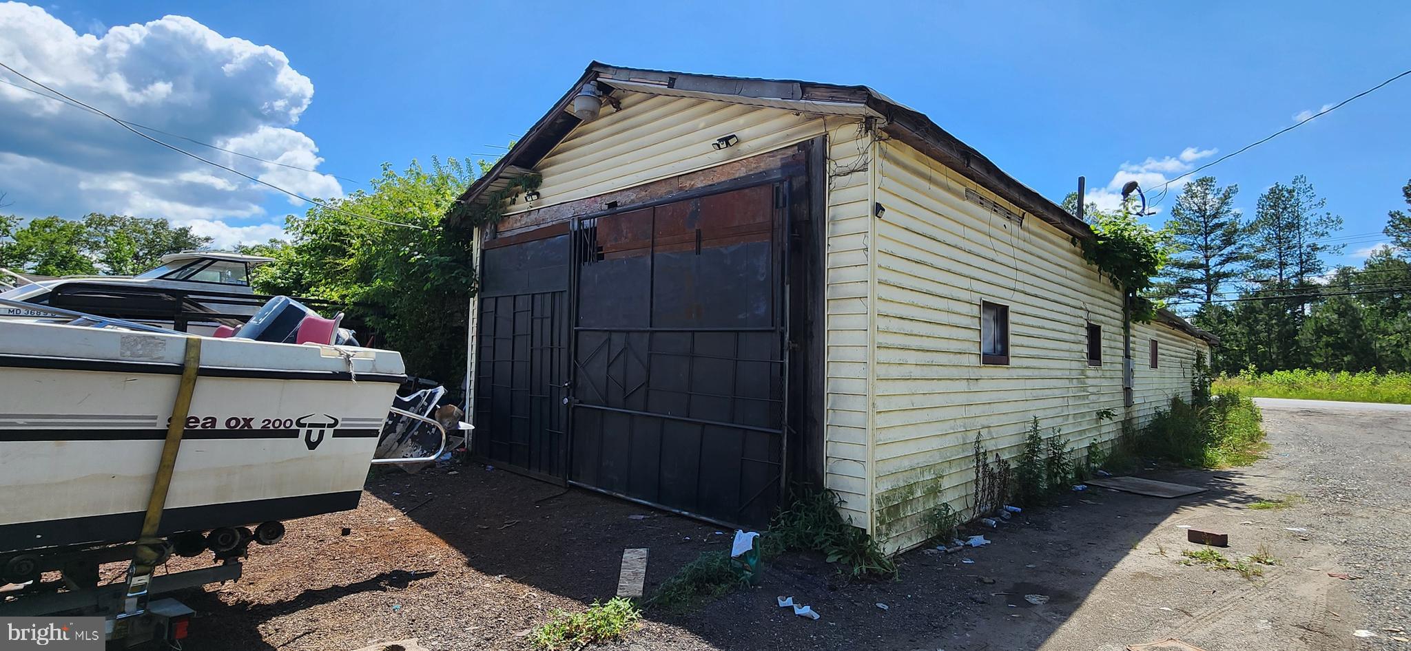 3360 LIVINGSTON ROAD