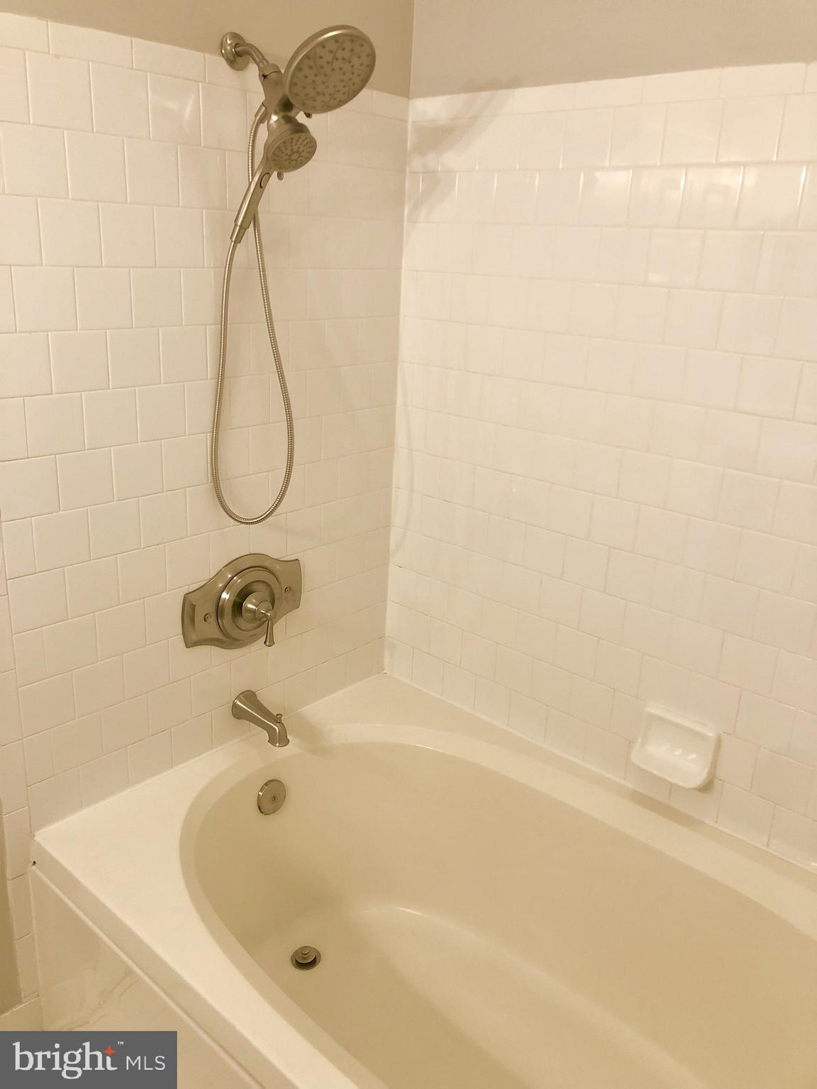 STONEY BEACH - Residential Lease