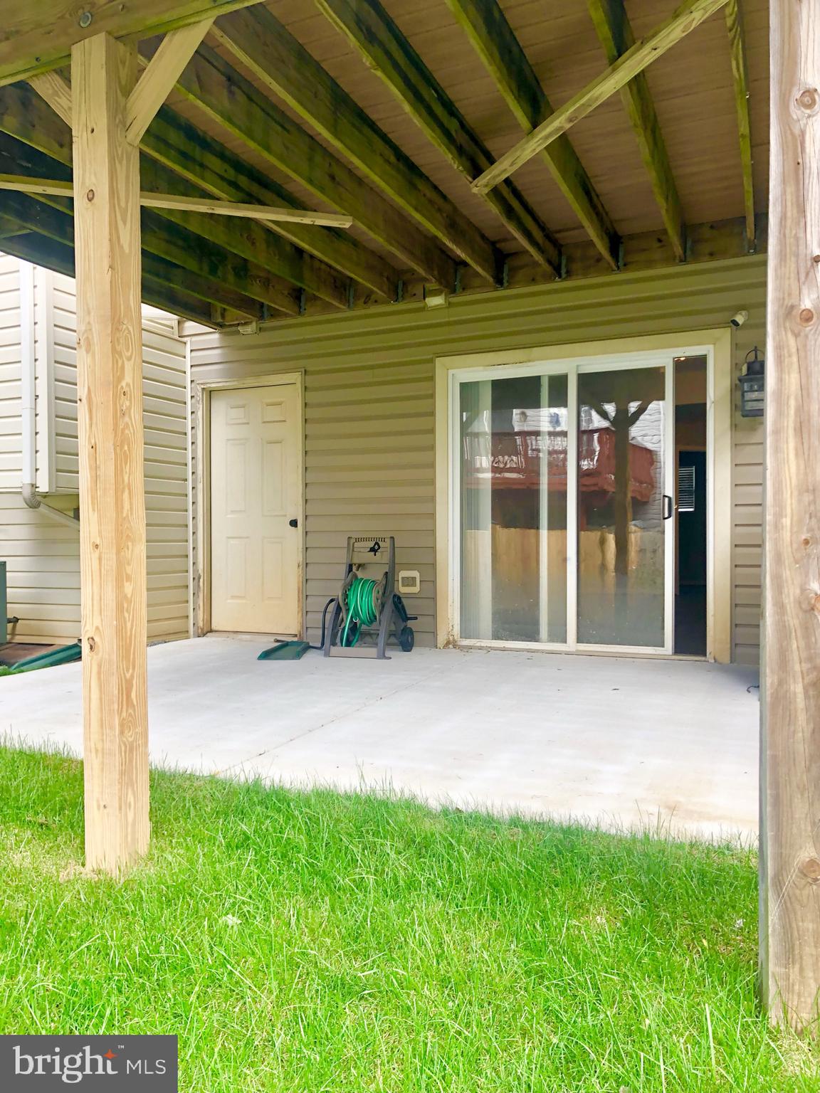 STONEY BEACH - Residential Lease