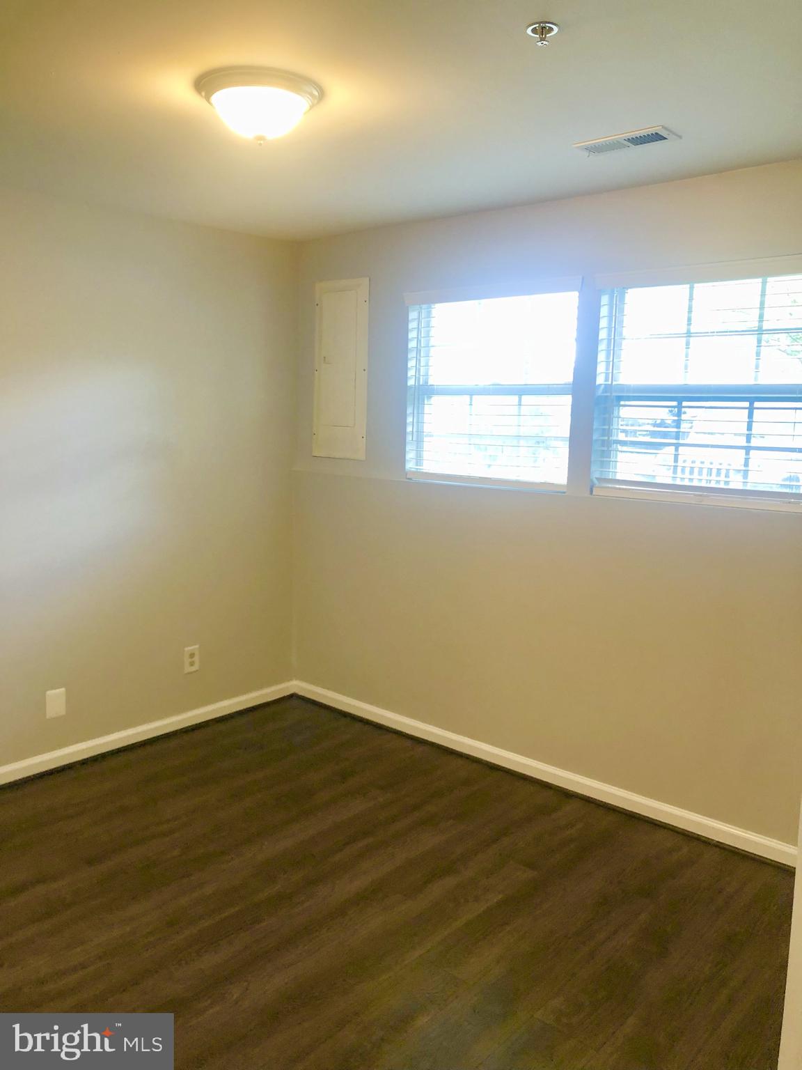 STONEY BEACH - Residential Lease