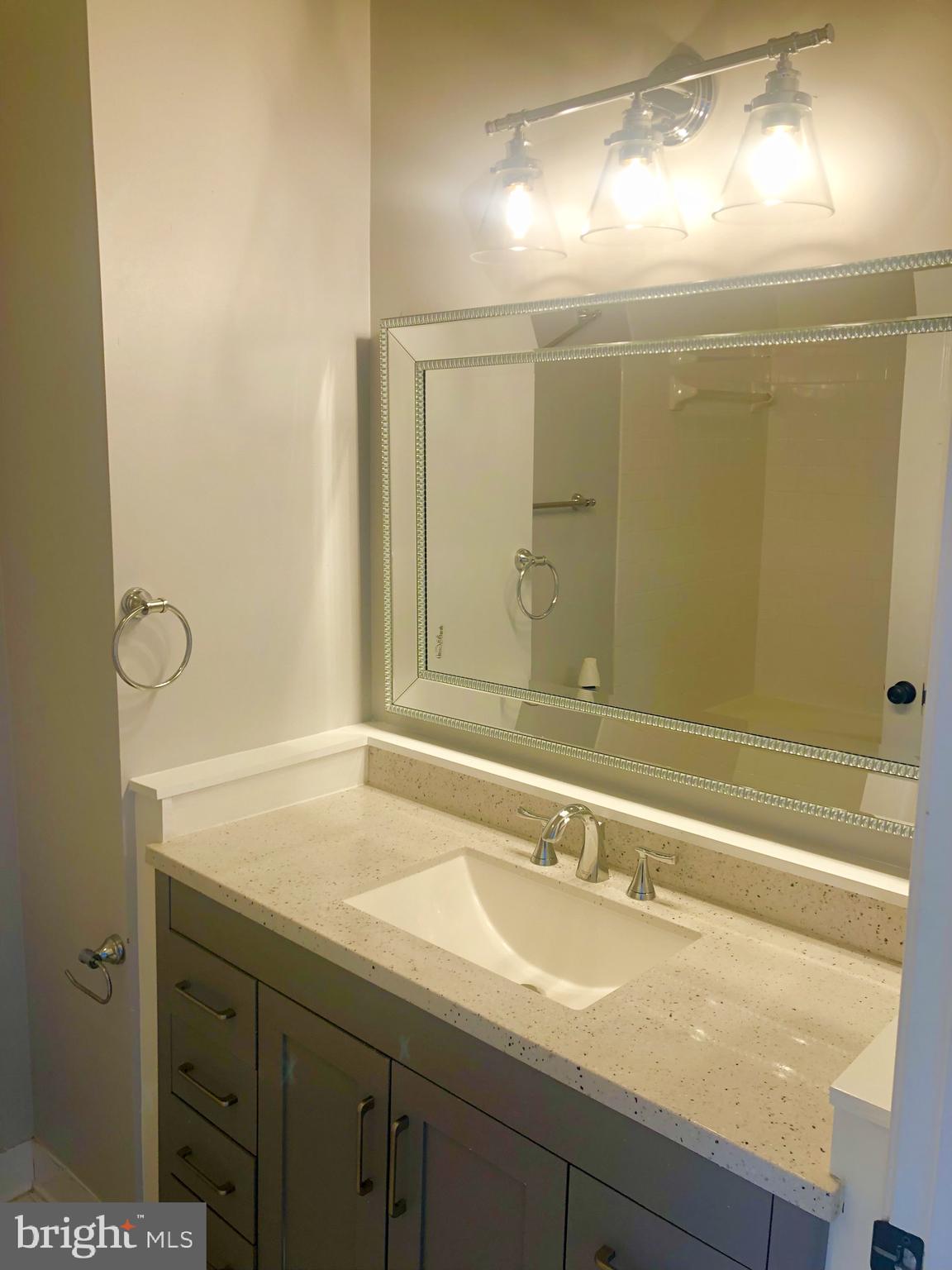 STONEY BEACH - Residential Lease