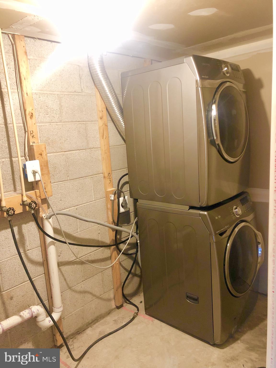 STONEY BEACH - Residential Lease