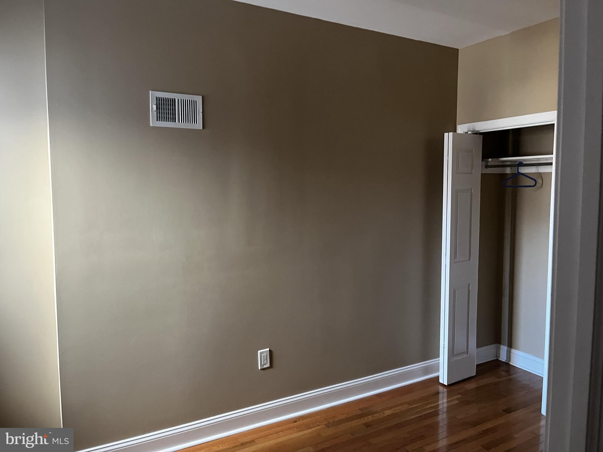 2841 N JUDSON STREET