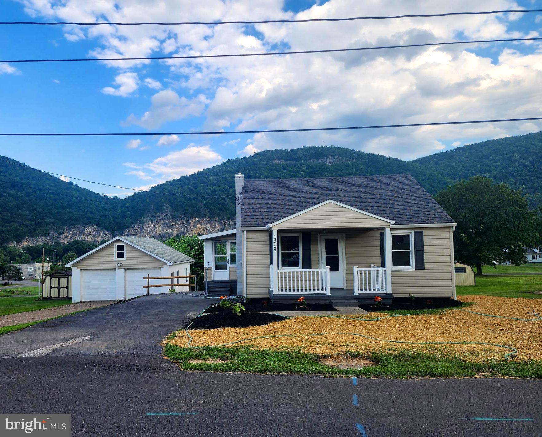 BOWLING GREEN - Residential