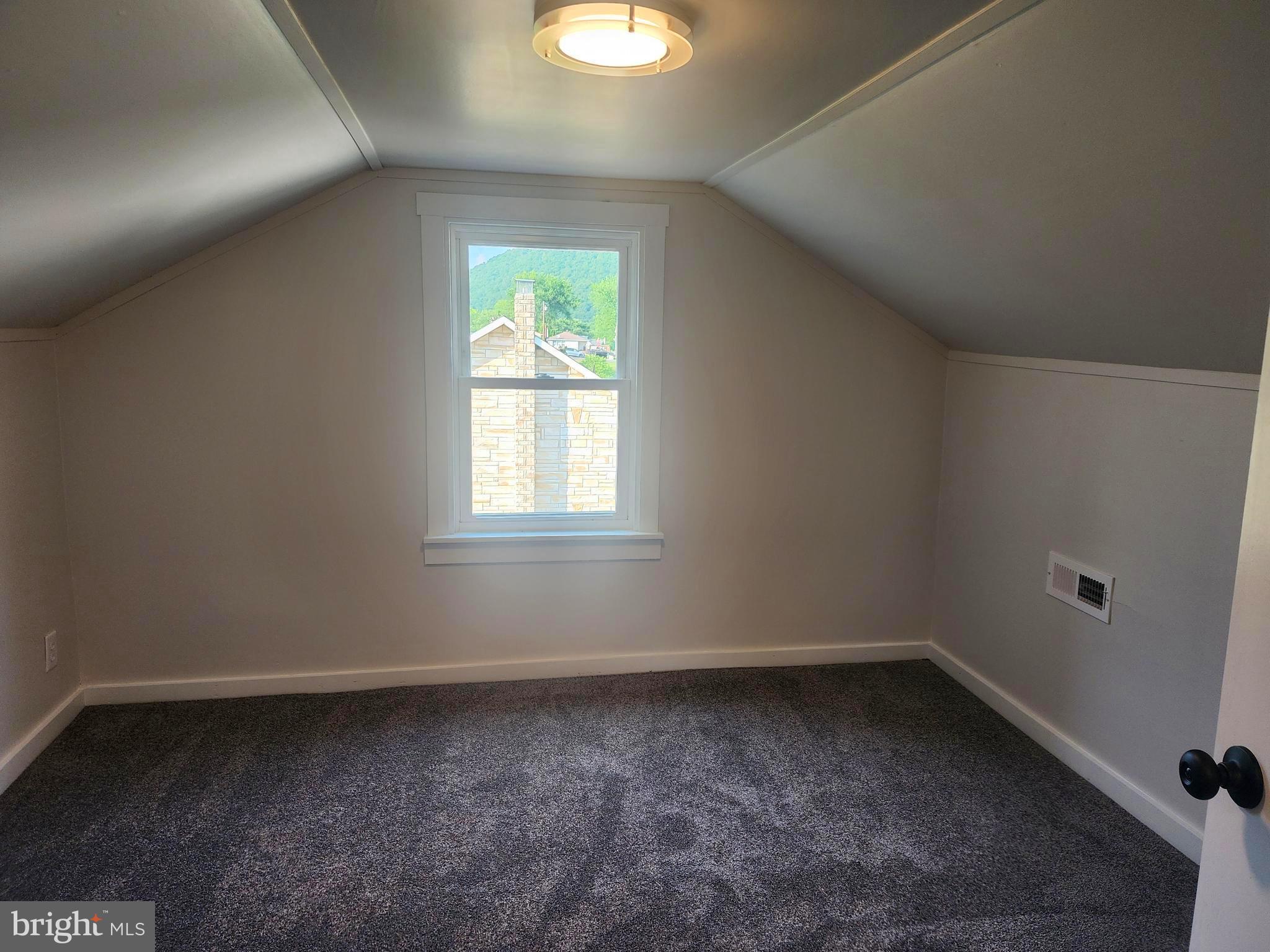 BOWLING GREEN - Residential