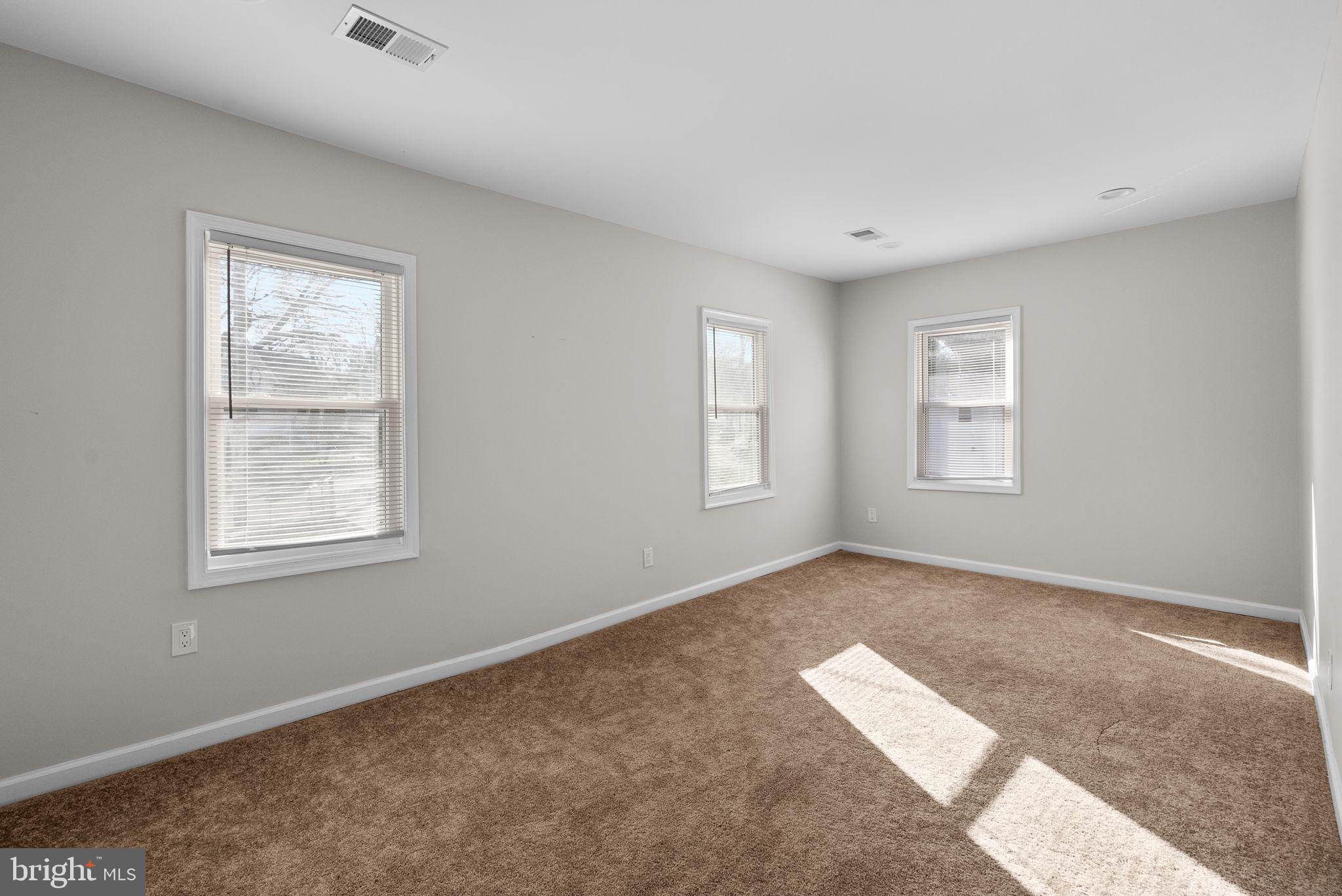 CAPITOL HEIGHTS - Residential