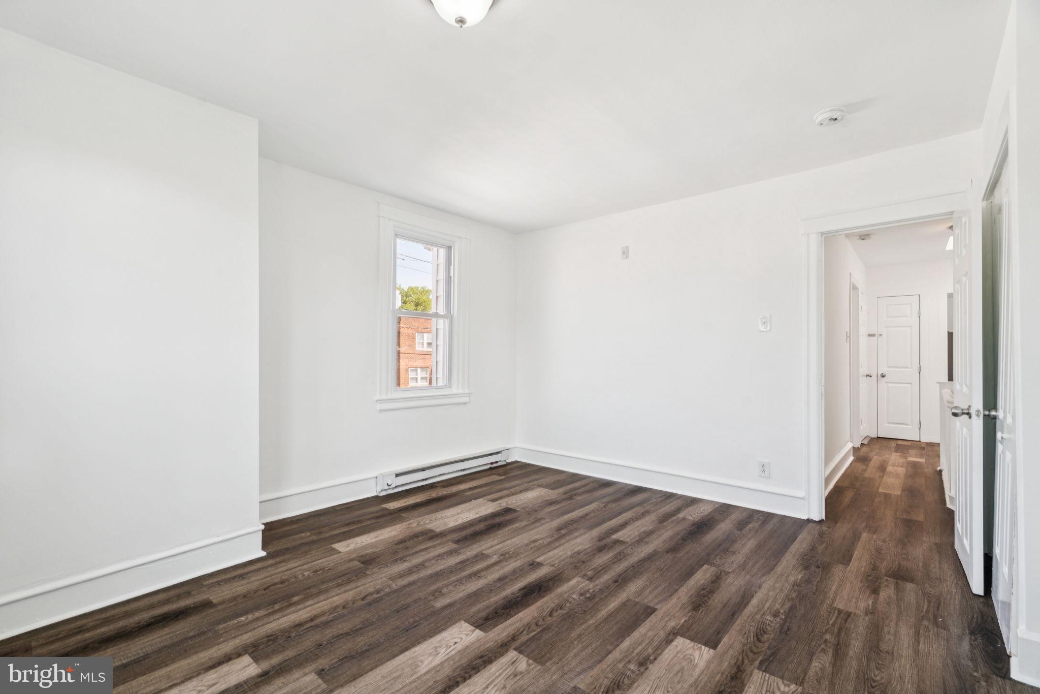 OXFORD CIRCLE - Residential Lease