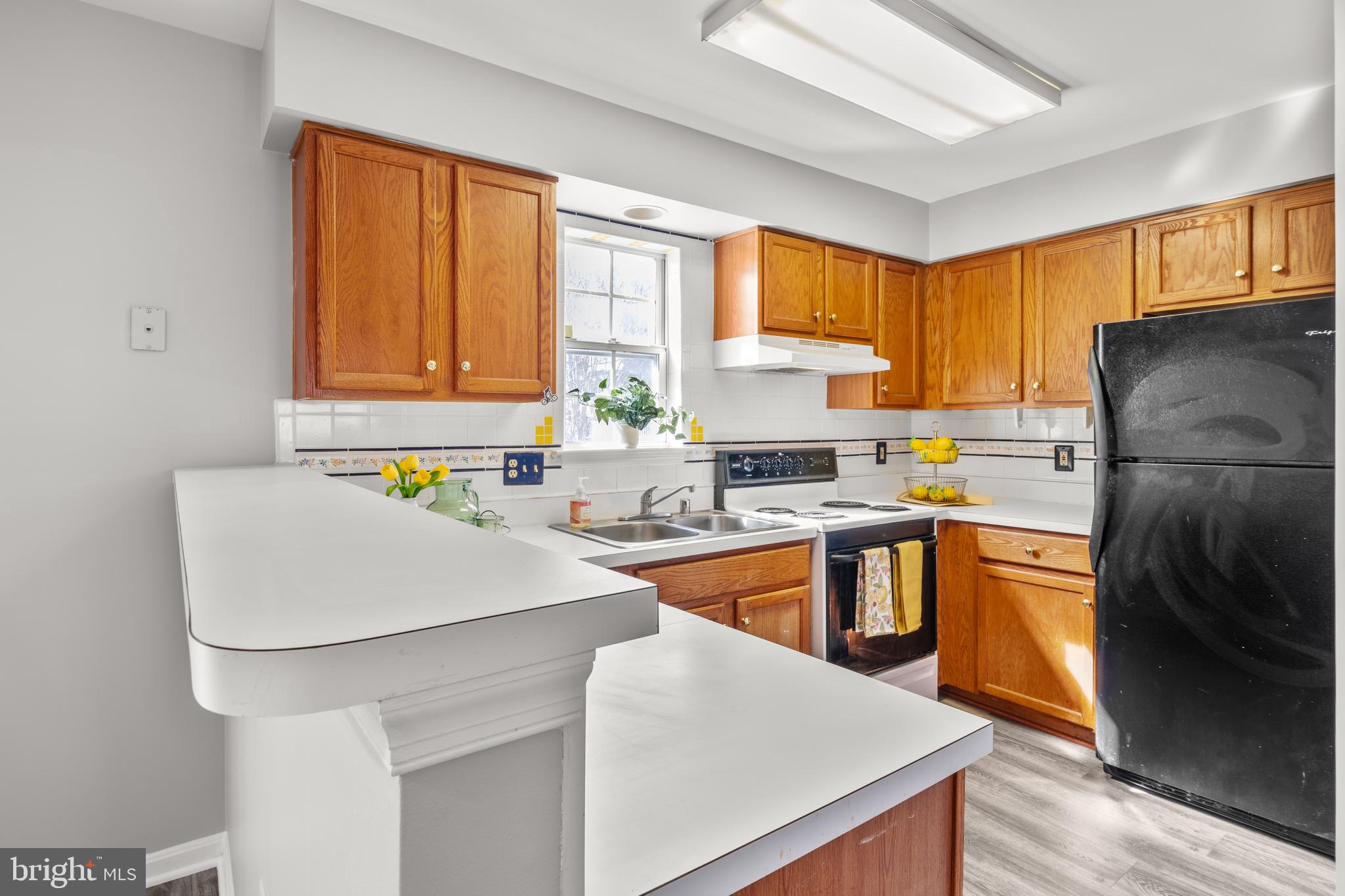 MAIN ST VILLAGE - Residential