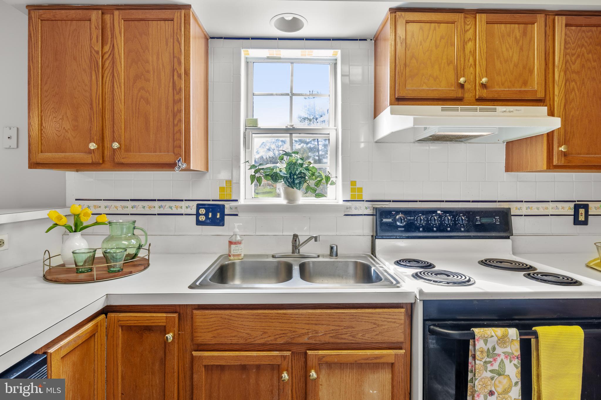 MAIN ST VILLAGE - Residential