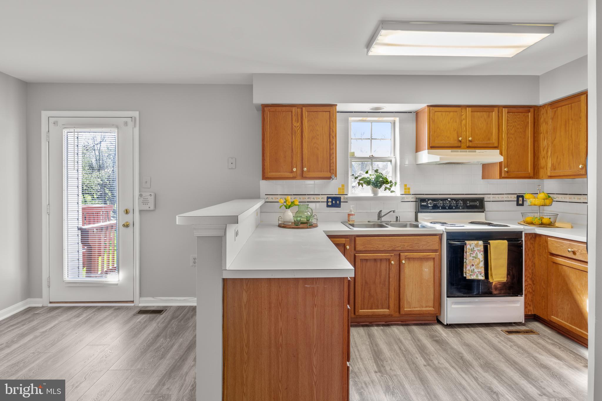 MAIN ST VILLAGE - Residential