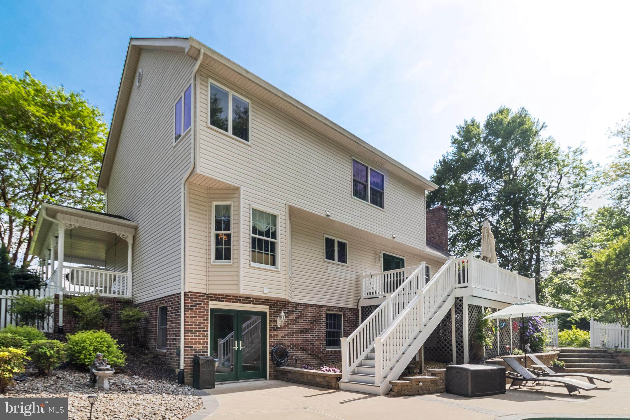 BRIDGELEIGH FARMS - Residential