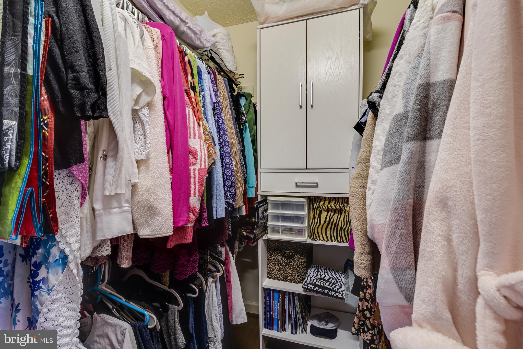 BRIDGELEIGH FARMS - Residential