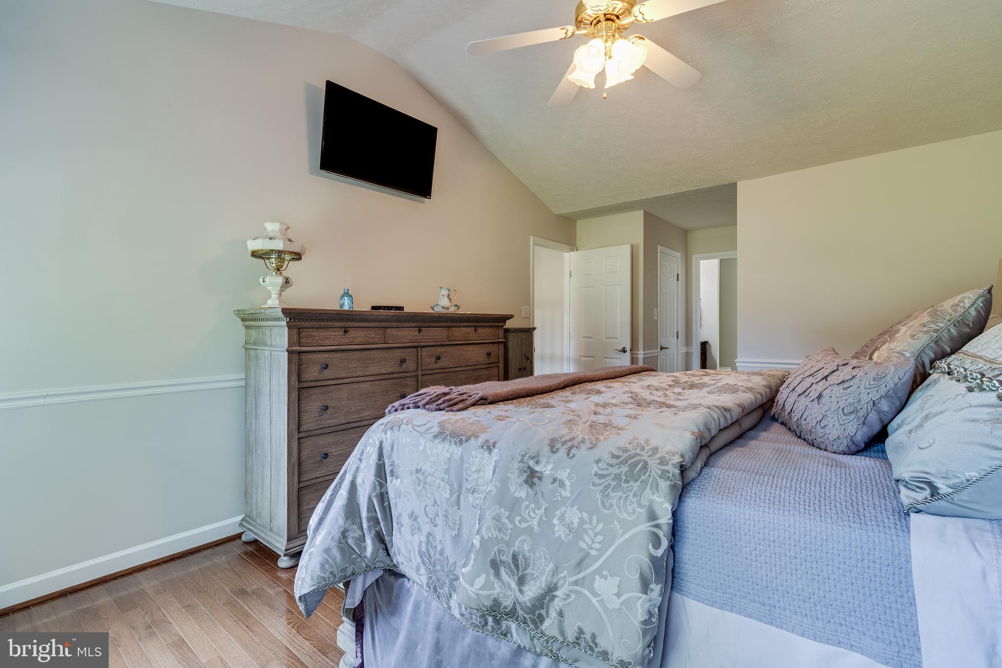 BRIDGELEIGH FARMS - Residential