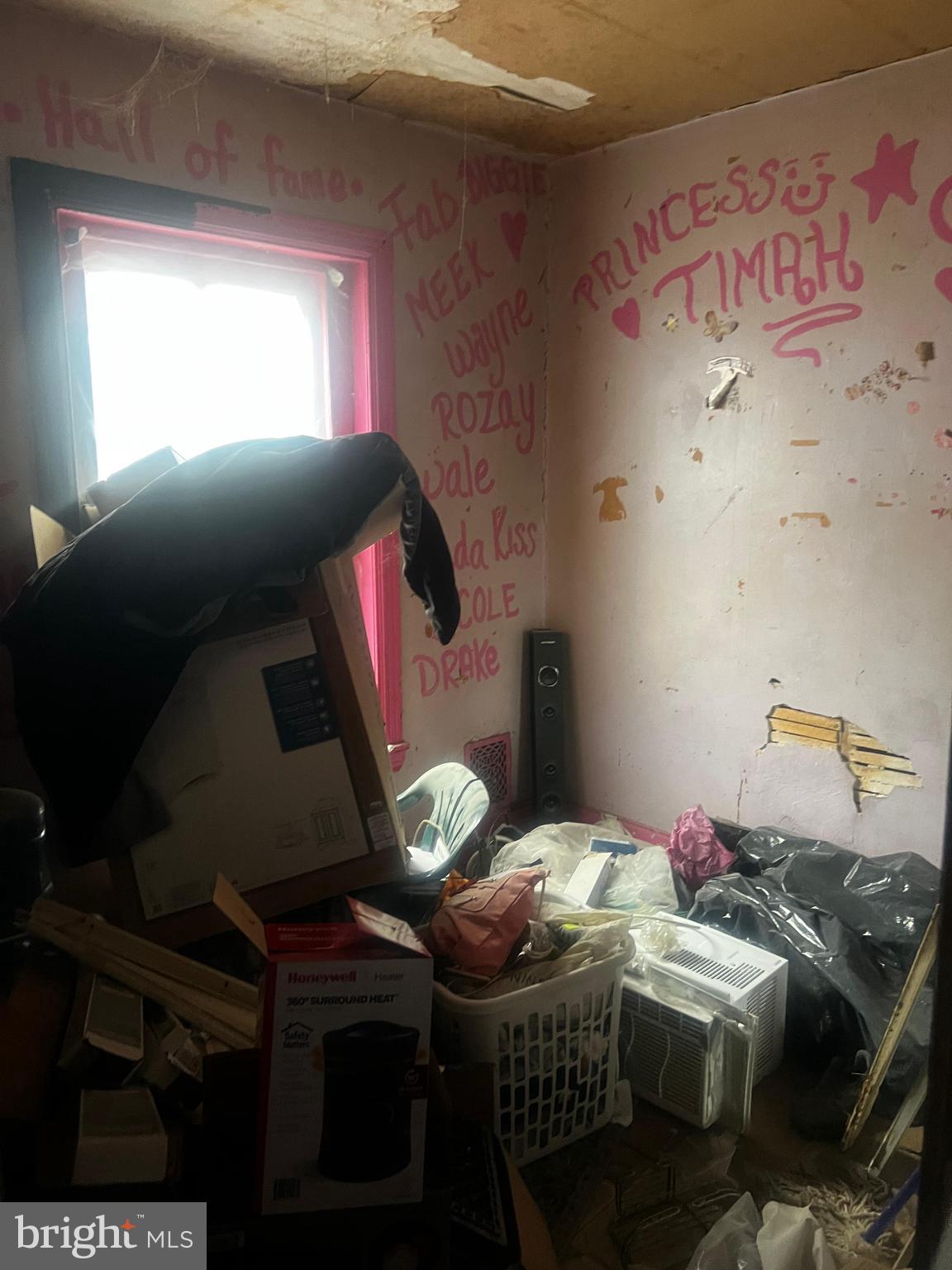 STRAWBERRY MANSION - Residential