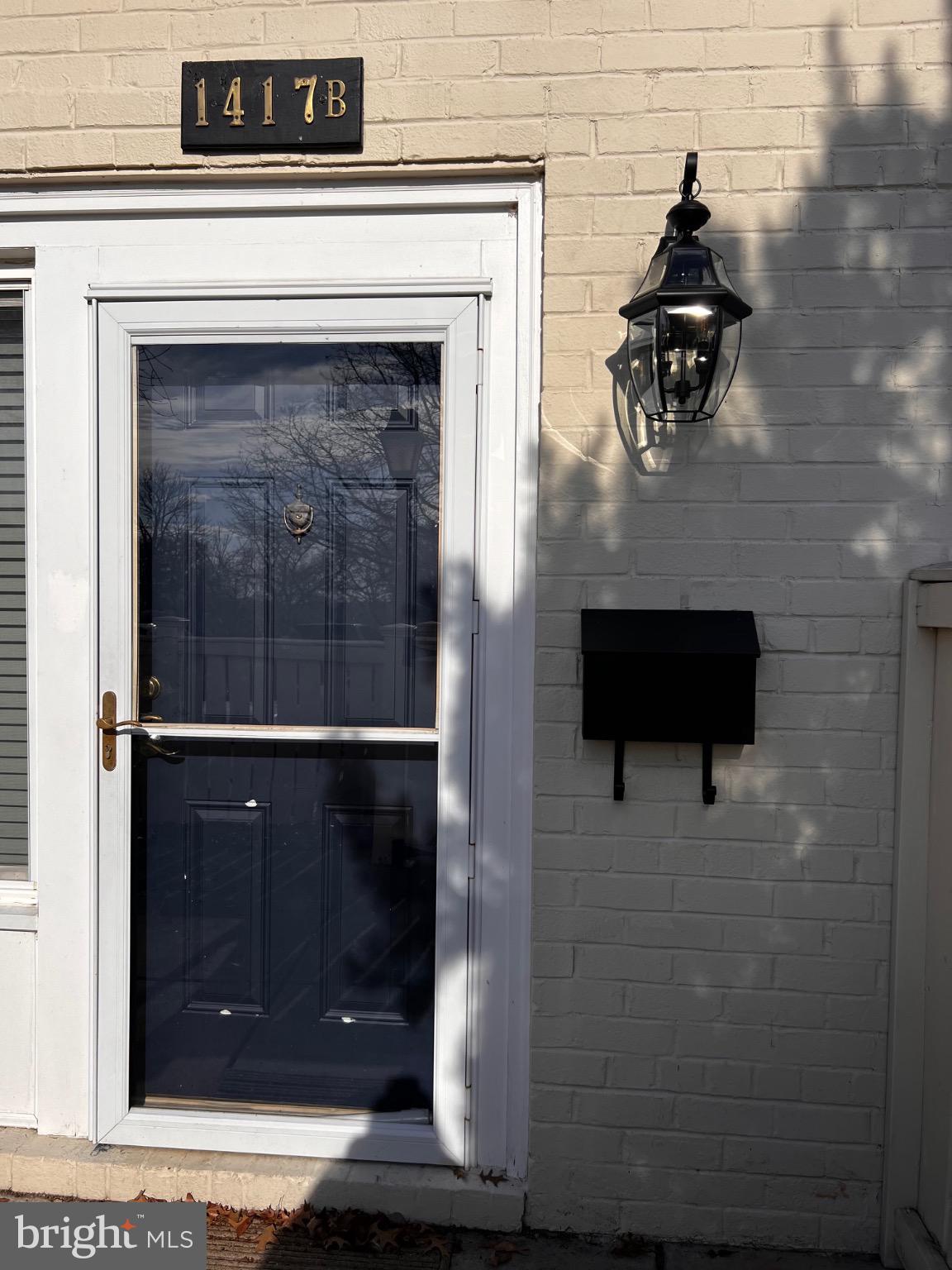 1417 N VAN DORN STREET