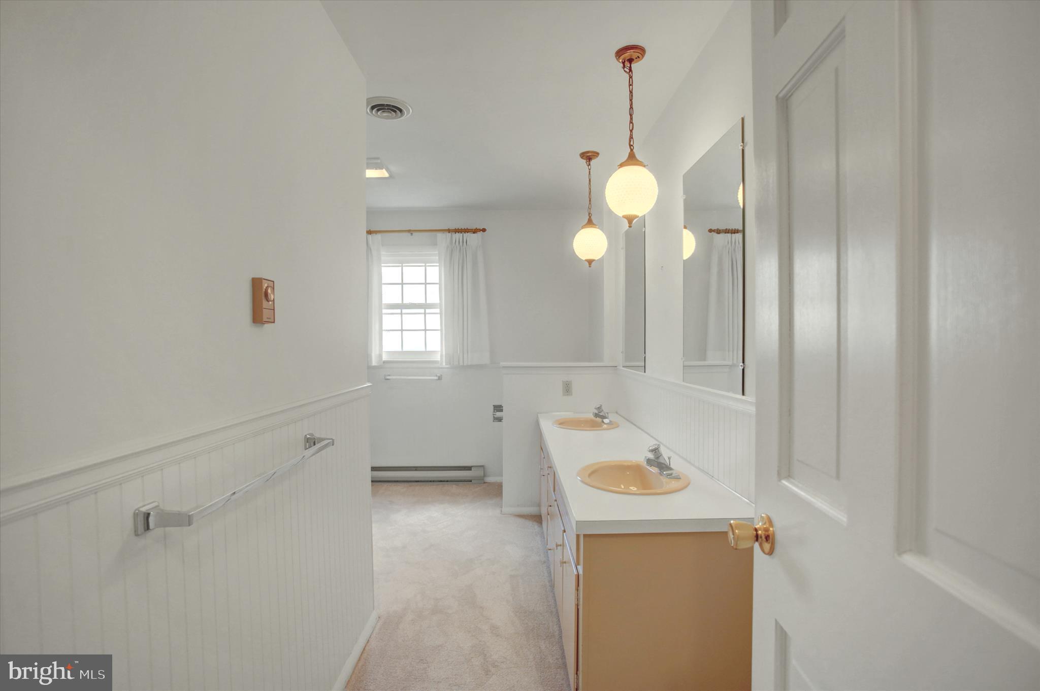 GREENE KNOLLS - Residential