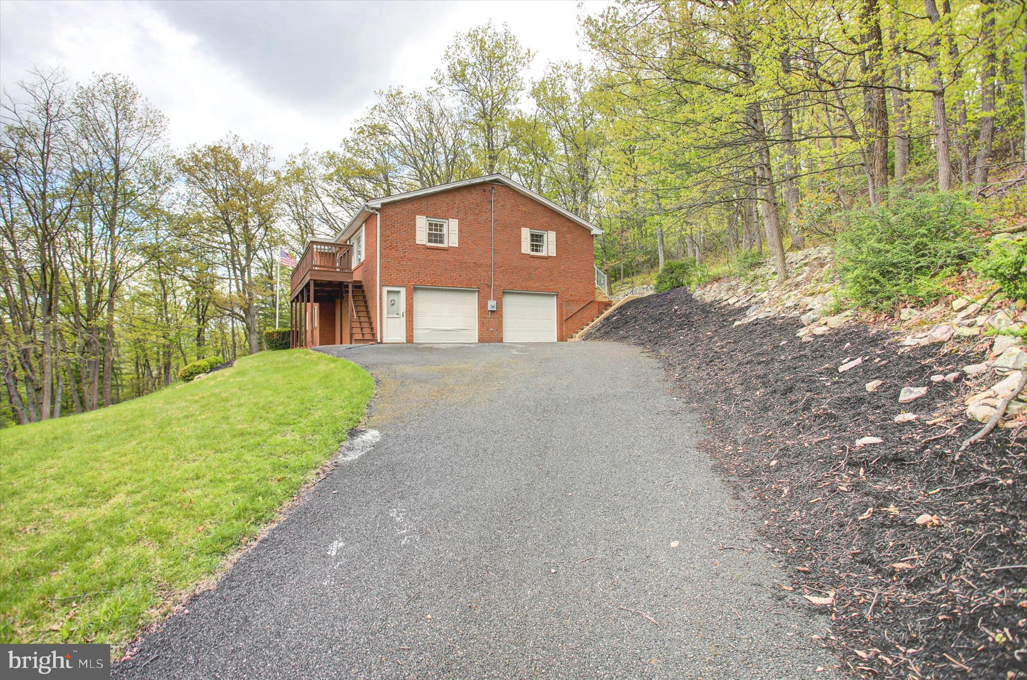 GREENE KNOLLS - Residential