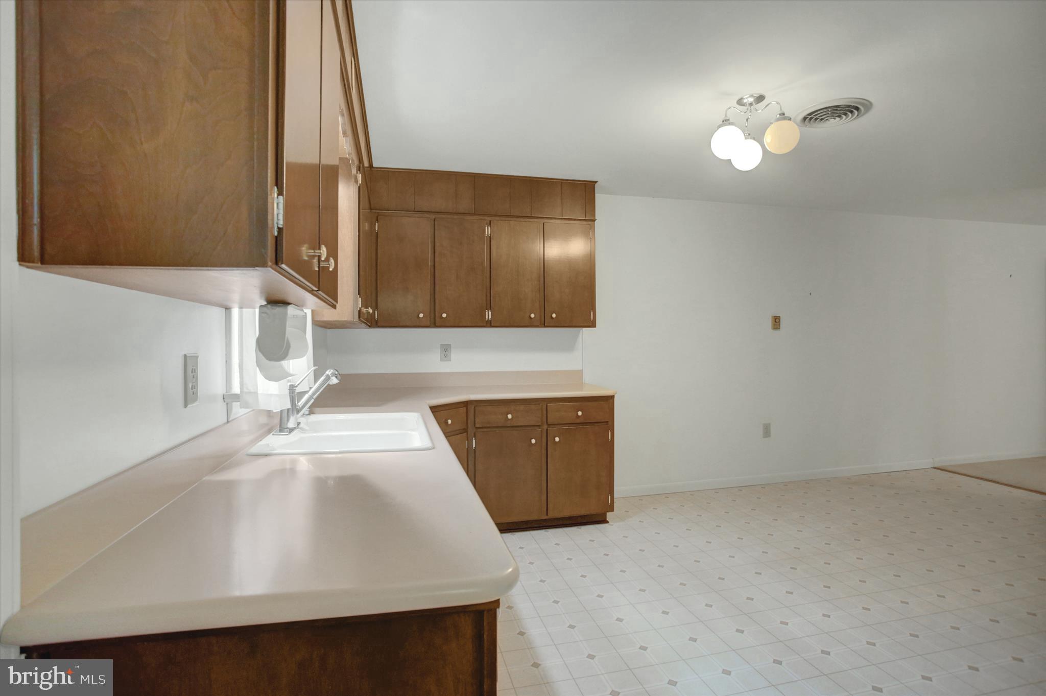 GREENE KNOLLS - Residential