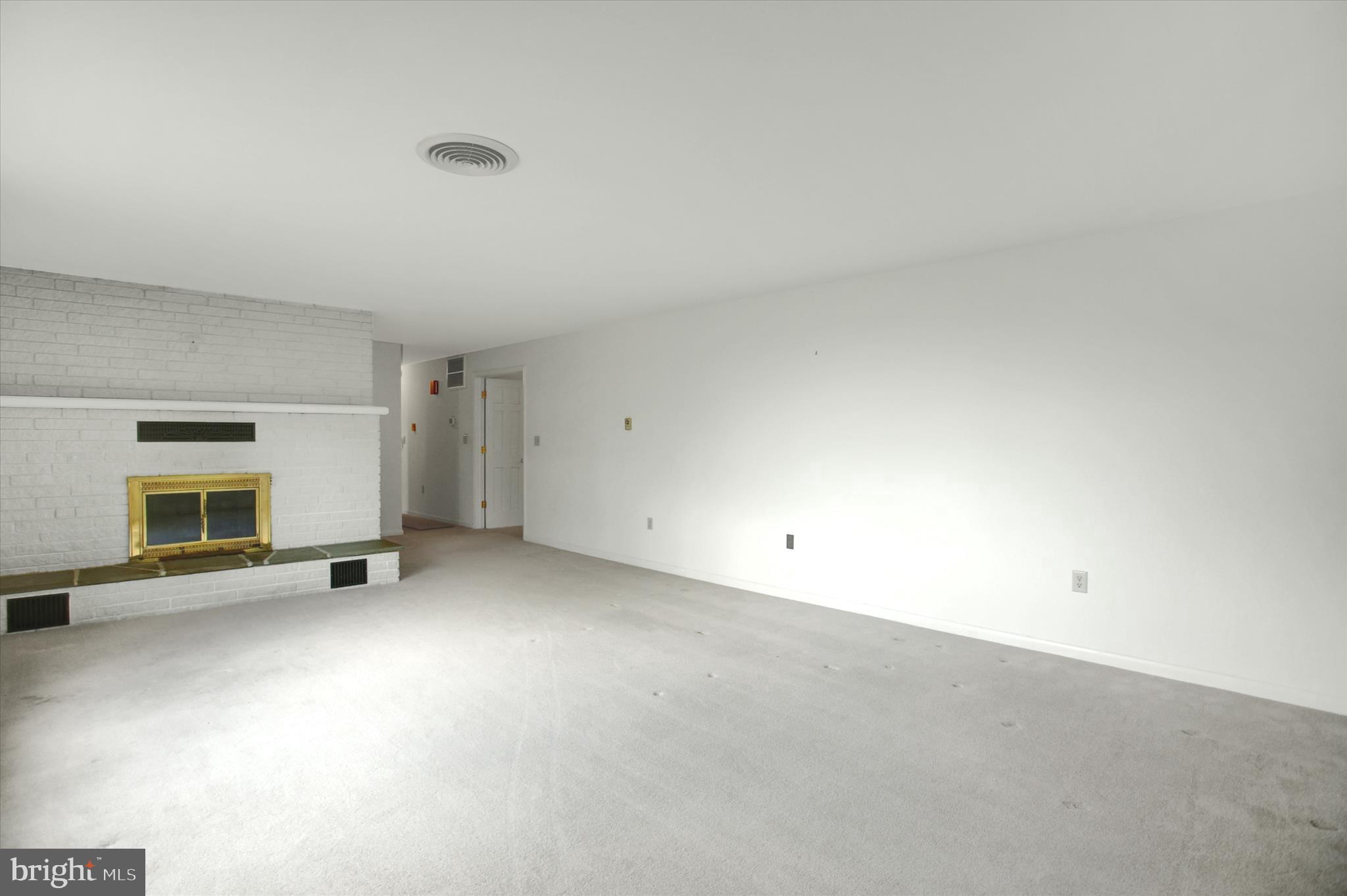 GREENE KNOLLS - Residential