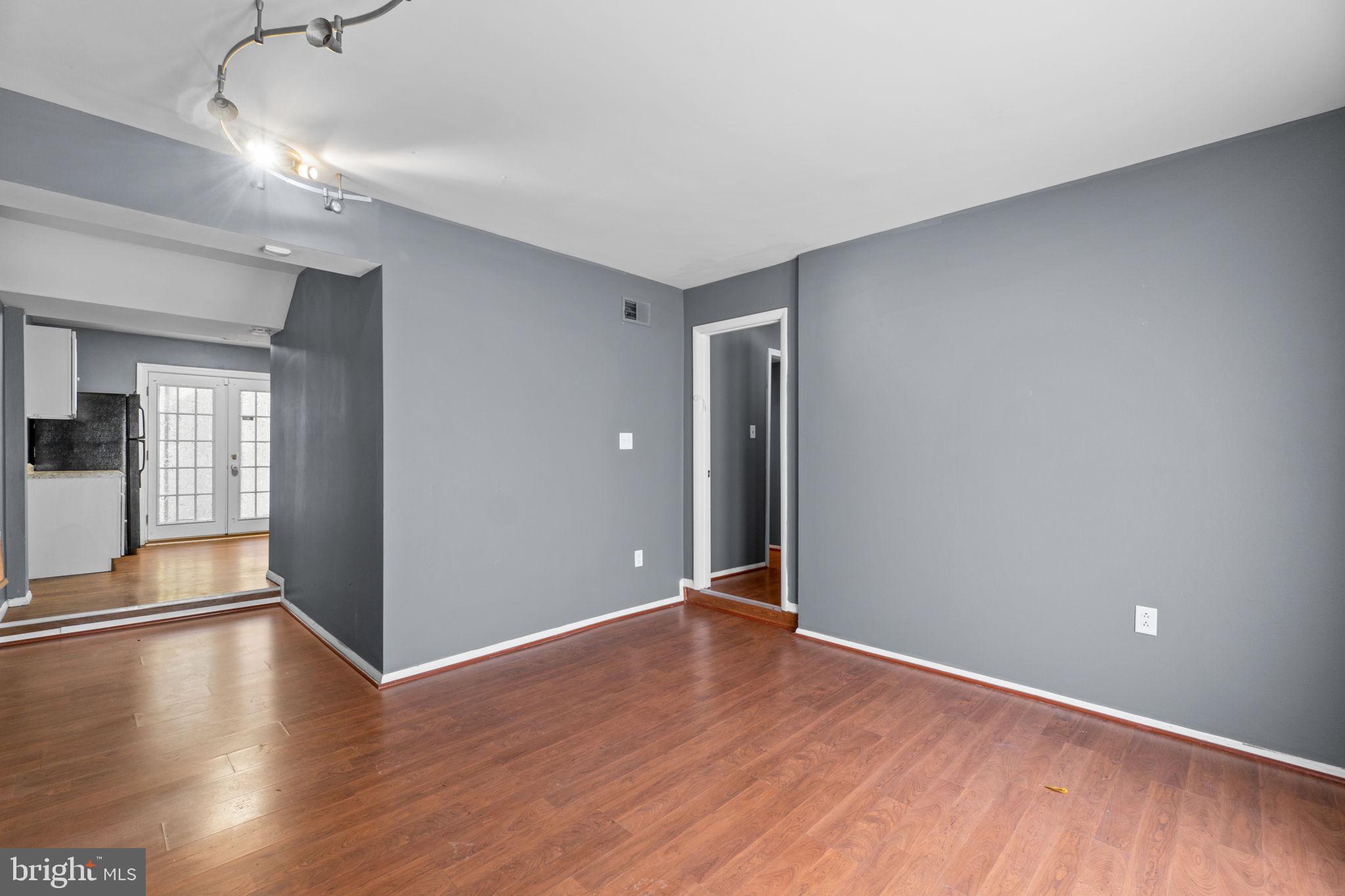 WOODLAND PARK - Residential