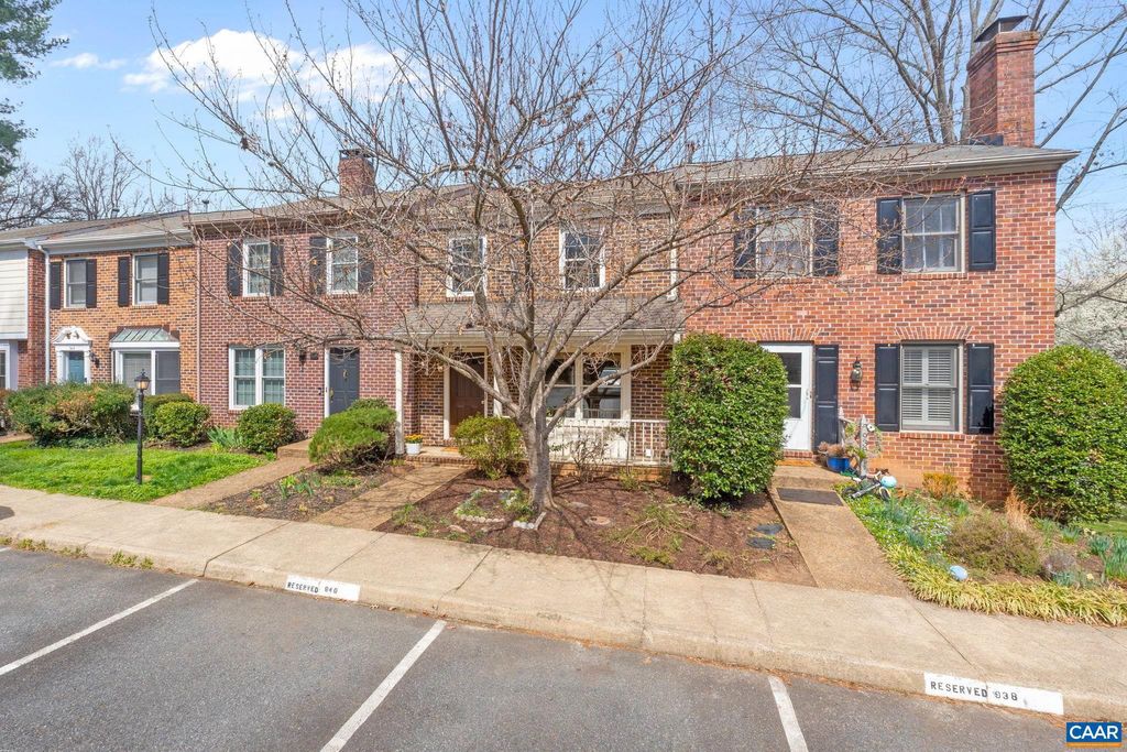 Photo of 940 Huntwood Ln, CHARLOTTESVILLE, VA 22901 (MLS # 674683)