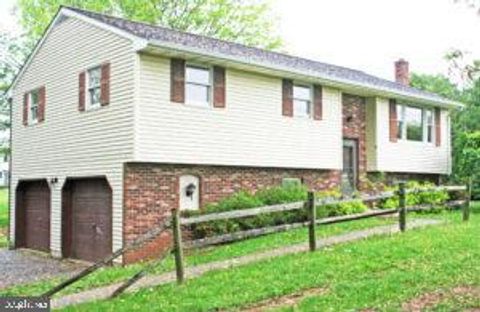 Photo of 2891 Newport Road, MANHEIM, PA 17545 (MLS # PALA2069796)