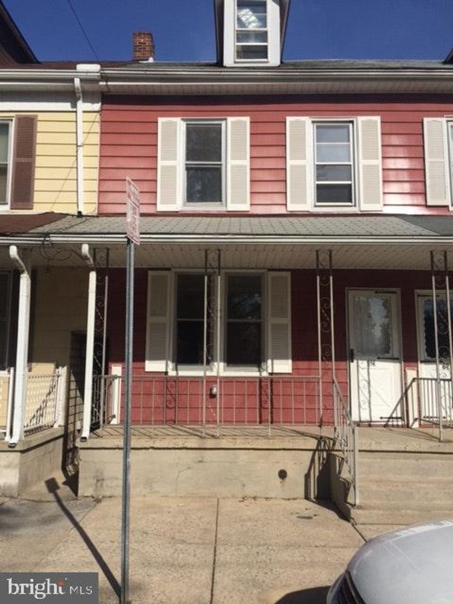 Pictures are from before tenant moved in 2016.  $900/mth - month to month Section 8 lease - Tenant pays all utilities.  Tenant would like to stay but is on month to month lease so would need to allow time to give notice if you would like property delivered vacant.