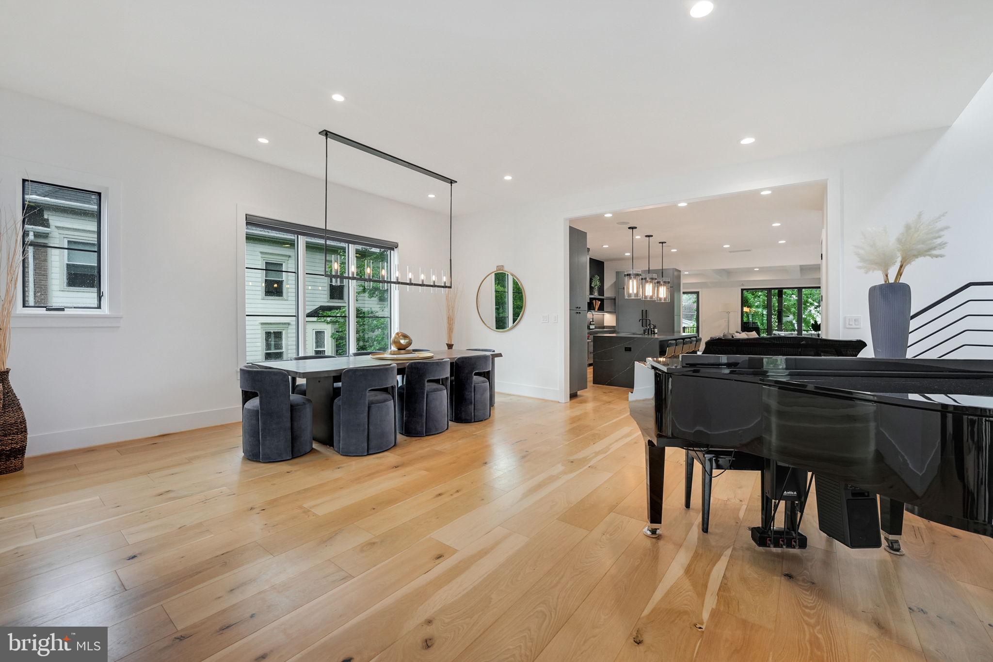 1452 BUENA VISTA AVENUE