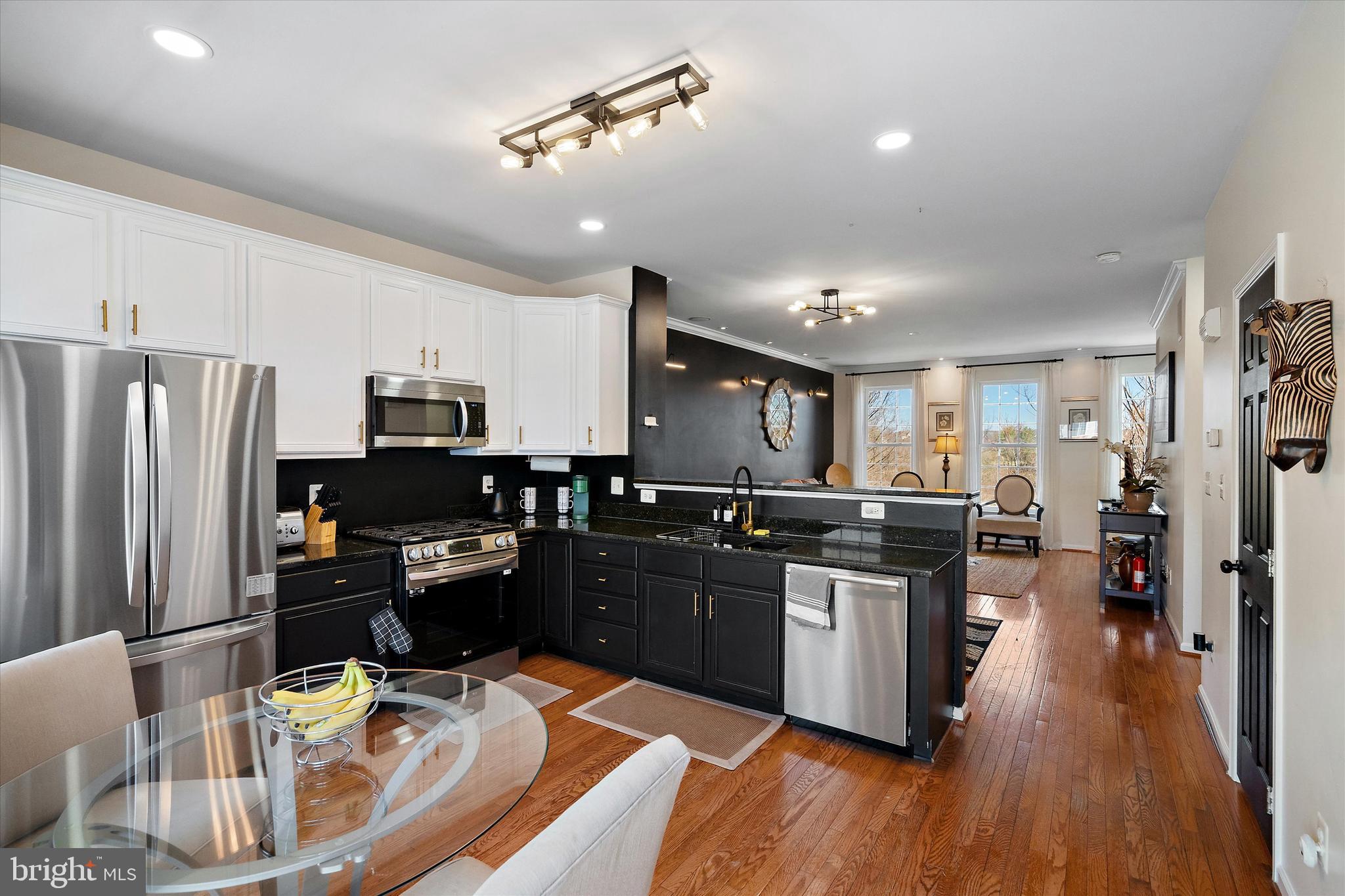 SOUTH RIDING - Residential