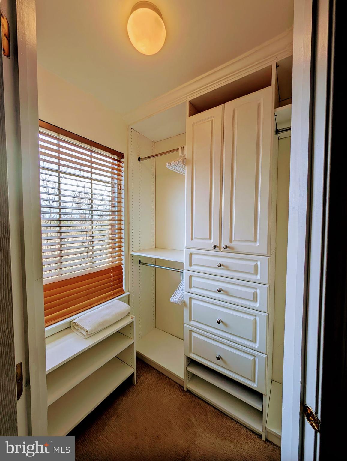 SOUTH RIDING - Residential